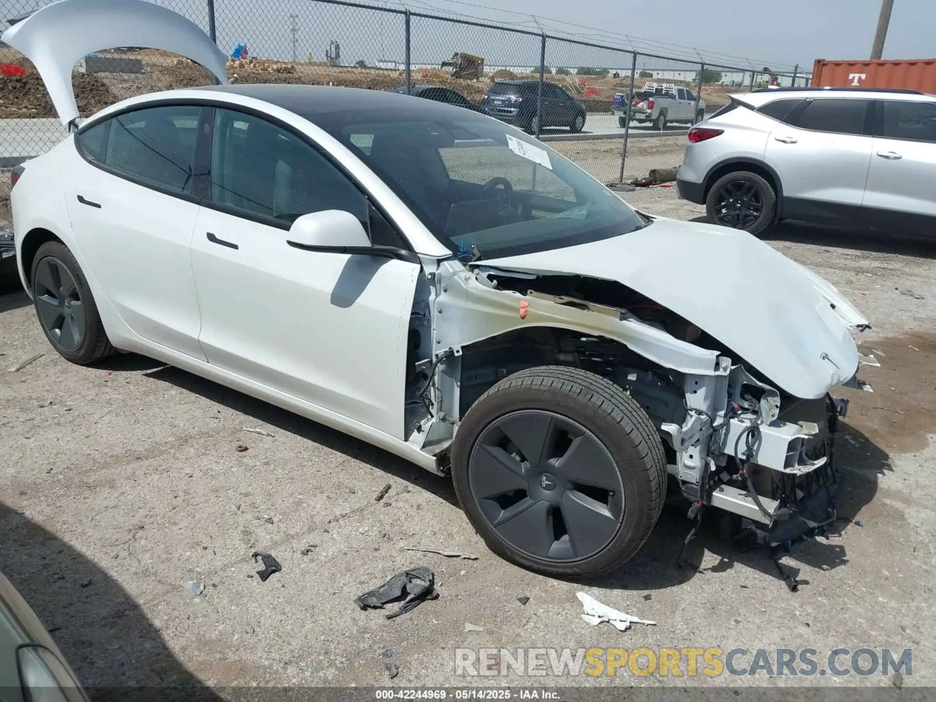1 Photograph of a damaged car 5YJ3E1EA7PF607353 TESLA MODEL 3 2023