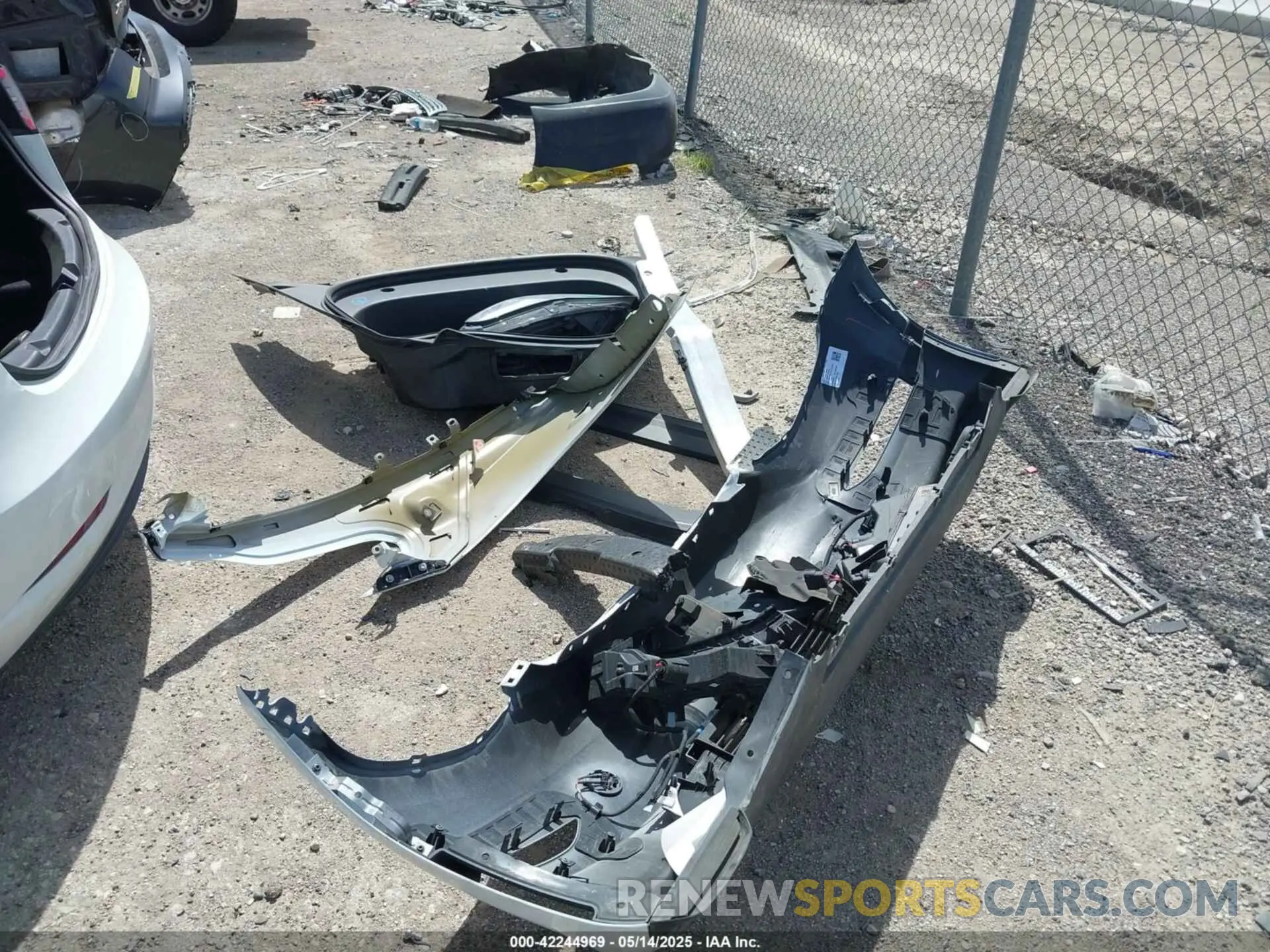 11 Photograph of a damaged car 5YJ3E1EA7PF607353 TESLA MODEL 3 2023