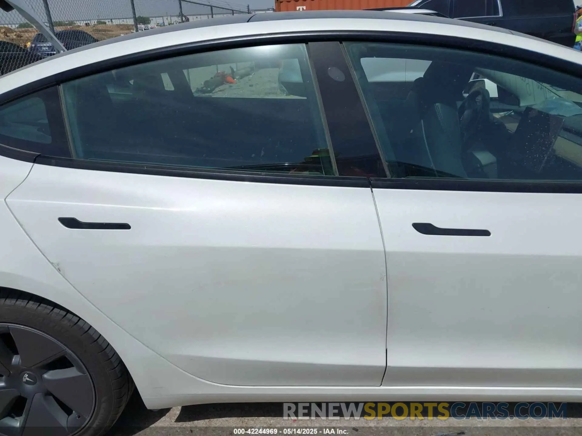 13 Photograph of a damaged car 5YJ3E1EA7PF607353 TESLA MODEL 3 2023