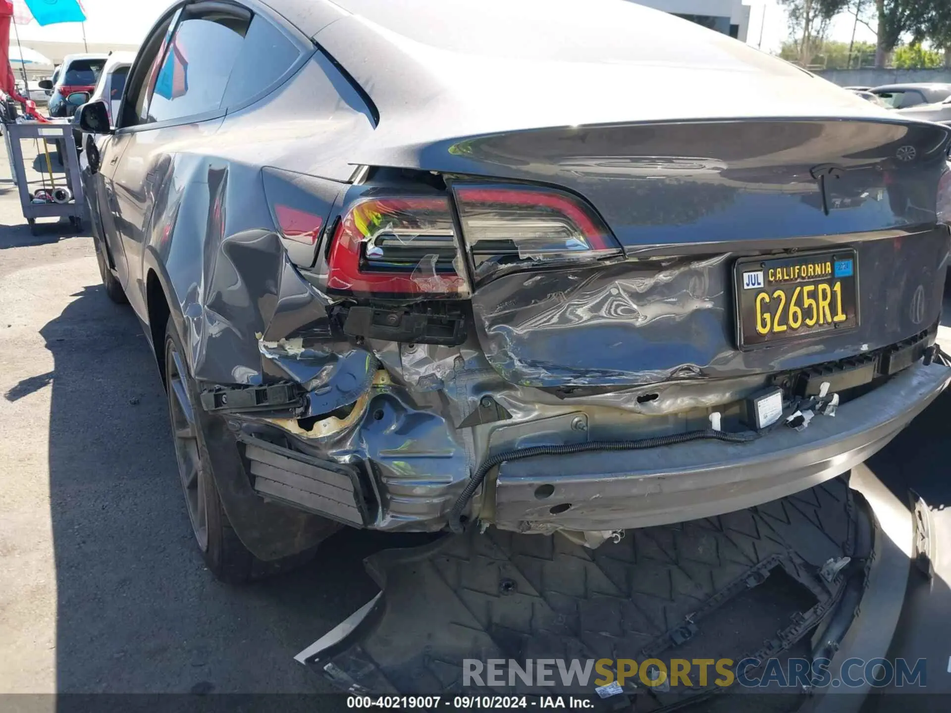 11 Photograph of a damaged car 5YJ3E1EA7PF611273 TESLA MODEL 3 2023