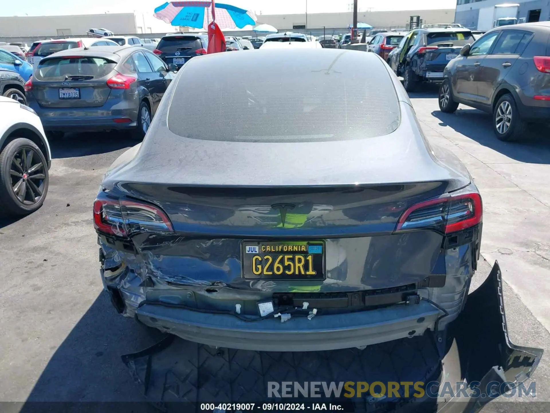 16 Photograph of a damaged car 5YJ3E1EA7PF611273 TESLA MODEL 3 2023