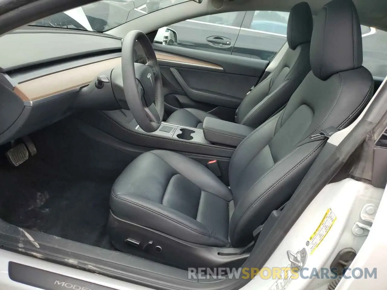 7 Photograph of a damaged car 5YJ3E1EA7PF626985 TESLA MODEL 3 2023