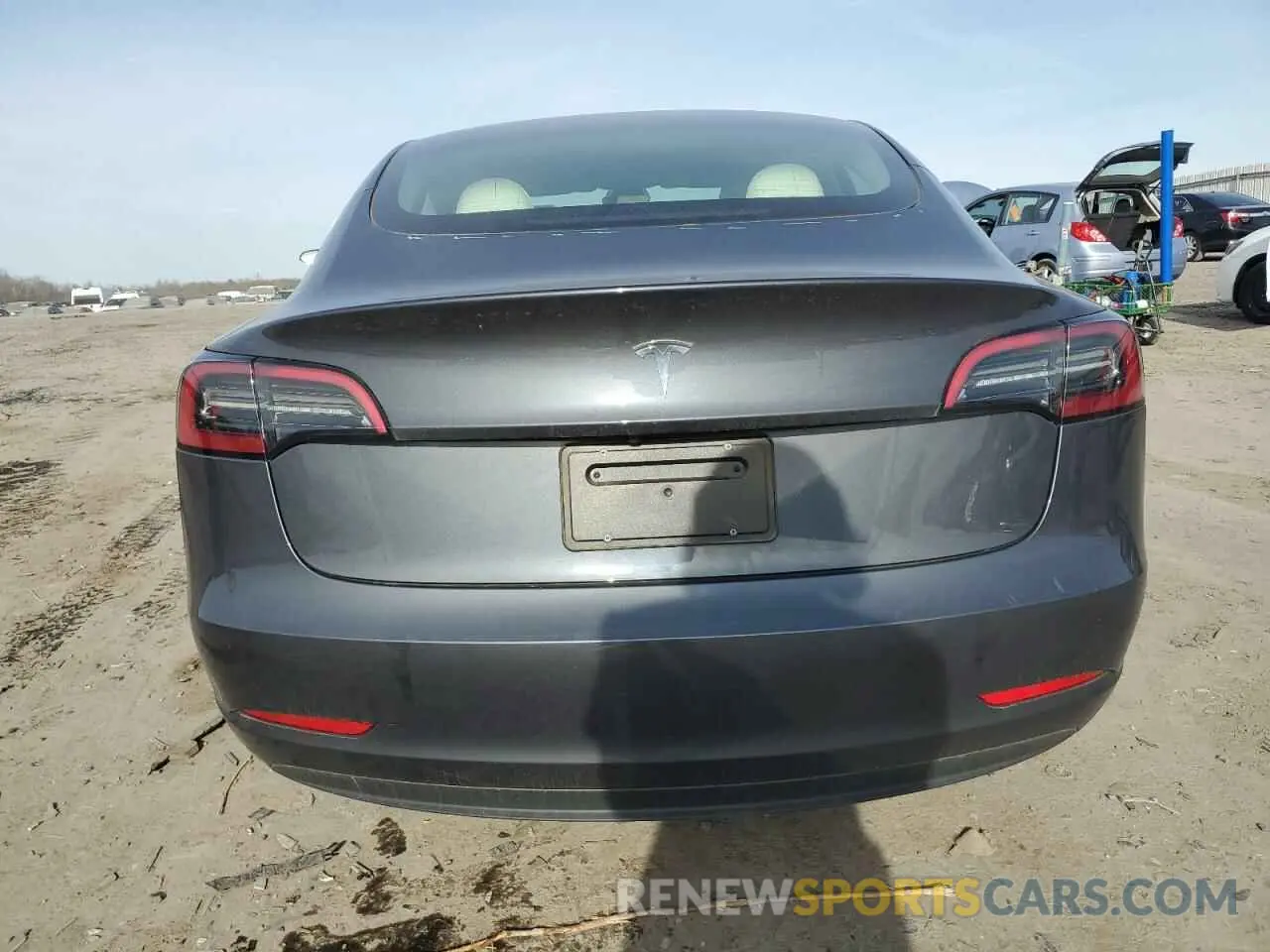 6 Photograph of a damaged car 5YJ3E1EA7PF639266 TESLA MODEL 3 2023