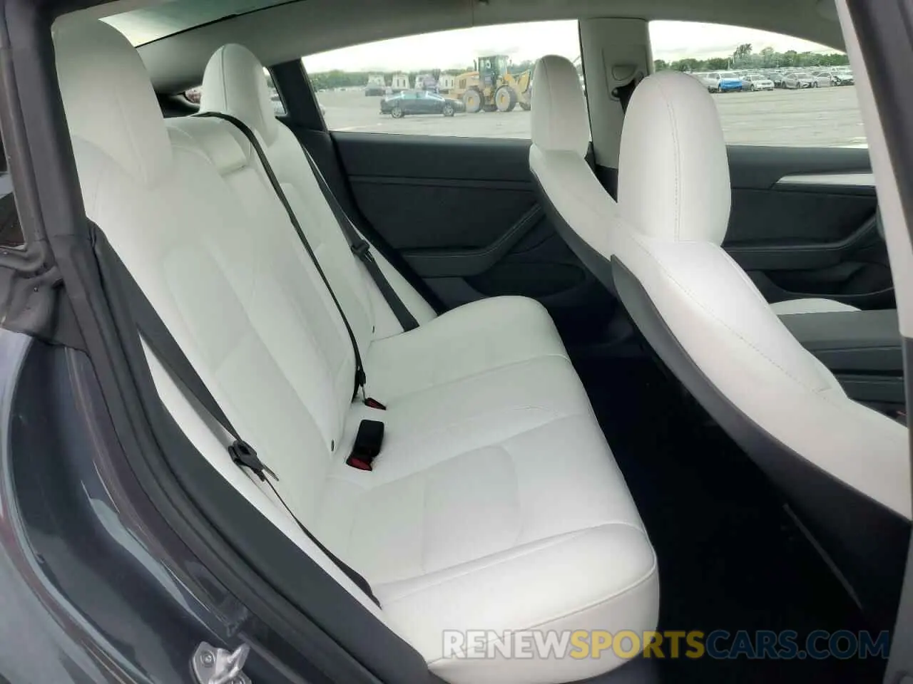 10 Photograph of a damaged car 5YJ3E1EA7PF639722 TESLA MODEL 3 2023