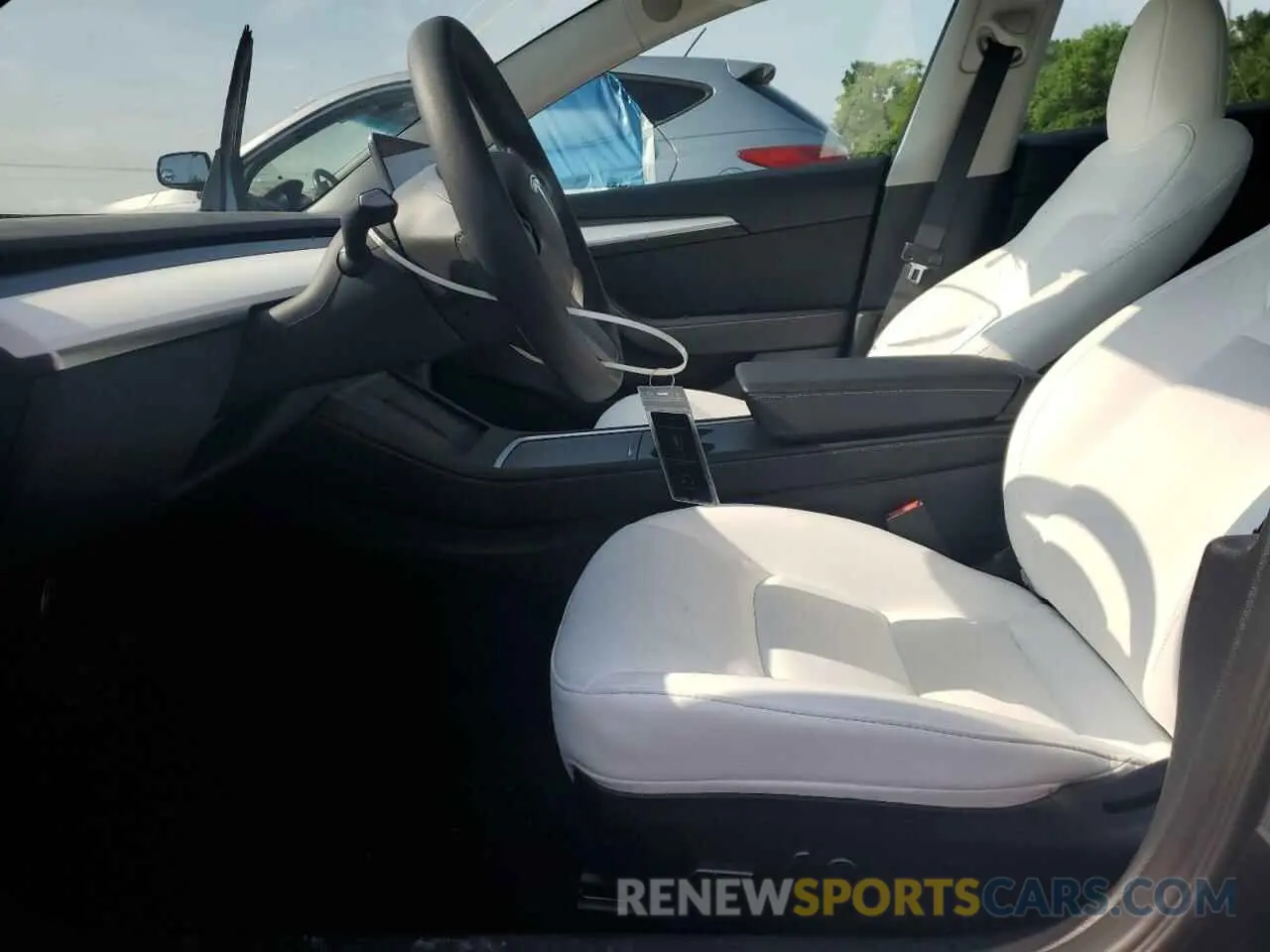 7 Photograph of a damaged car 5YJ3E1EA7PF639722 TESLA MODEL 3 2023