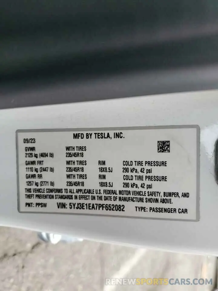 14 Photograph of a damaged car 5YJ3E1EA7PF652082 TESLA MODEL 3 2023