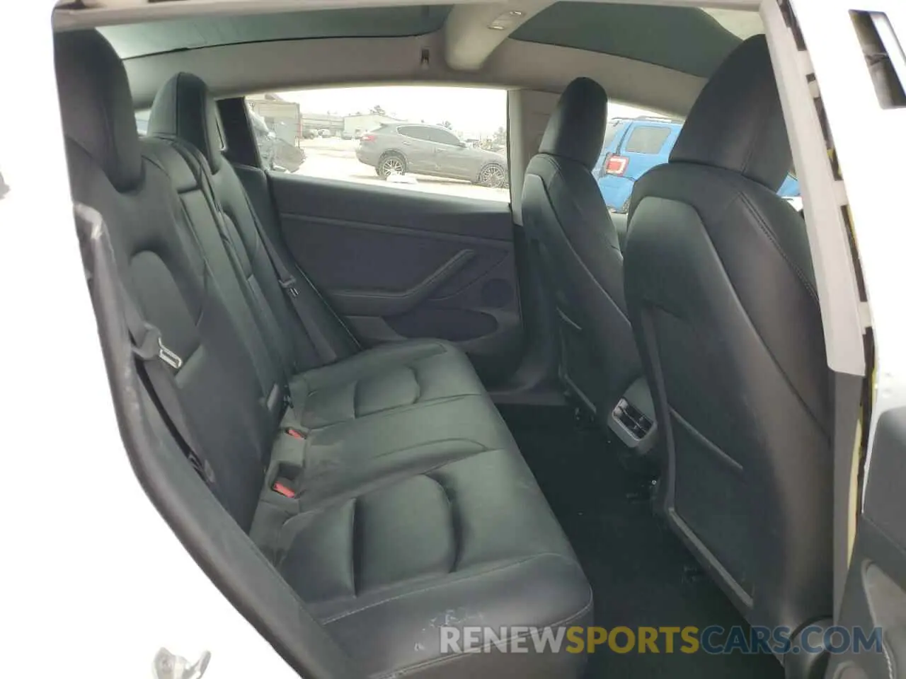 10 Photograph of a damaged car 5YJ3E1EA7PF666077 TESLA MODEL 3 2023