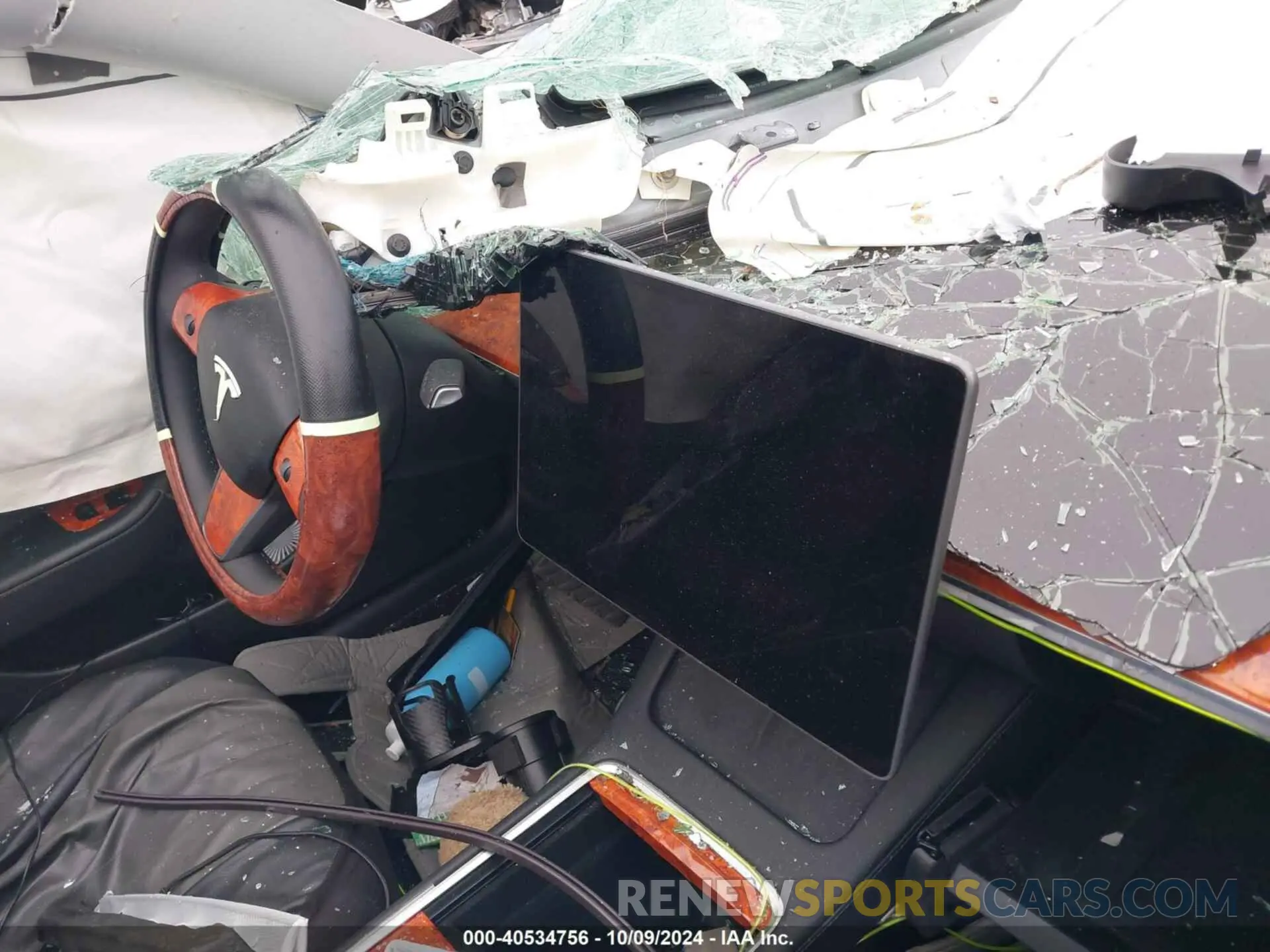 14 Photograph of a damaged car 5YJ3E1EA7PF676348 TESLA MODEL 3 2023