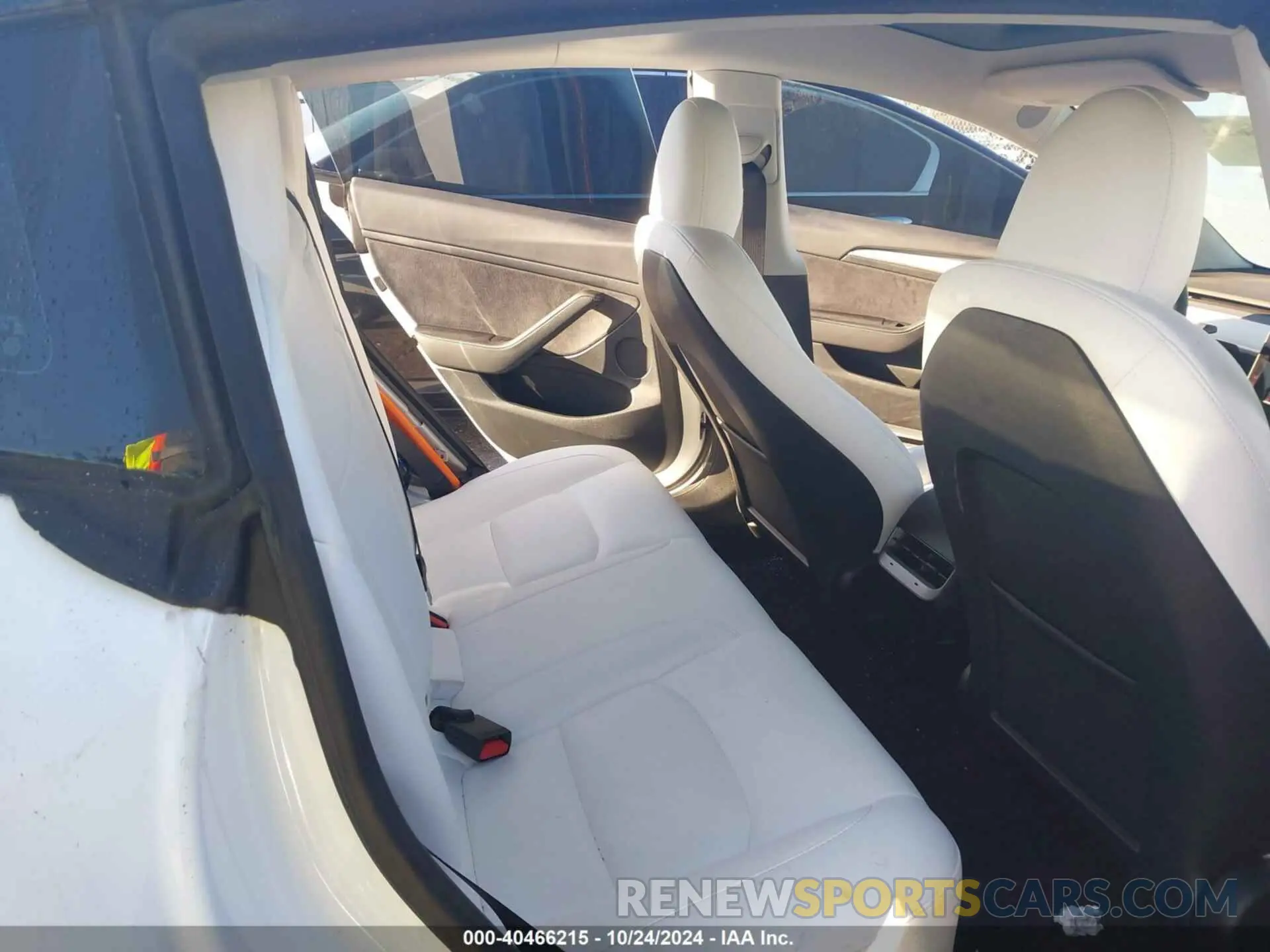 8 Photograph of a damaged car 5YJ3E1EA7PF676690 TESLA MODEL 3 2023