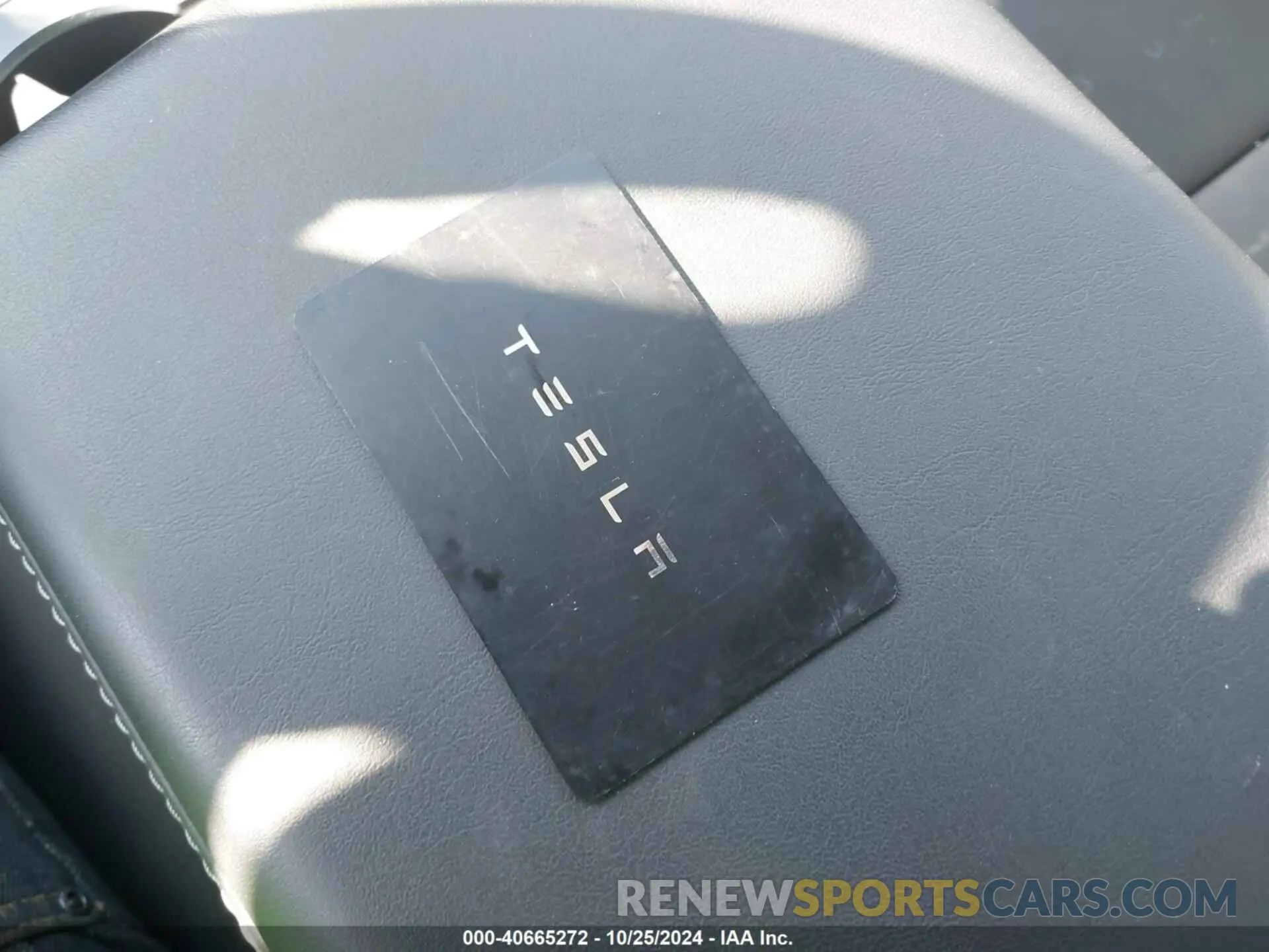 11 Photograph of a damaged car 5YJ3E1EA7PF680674 TESLA MODEL 3 2023