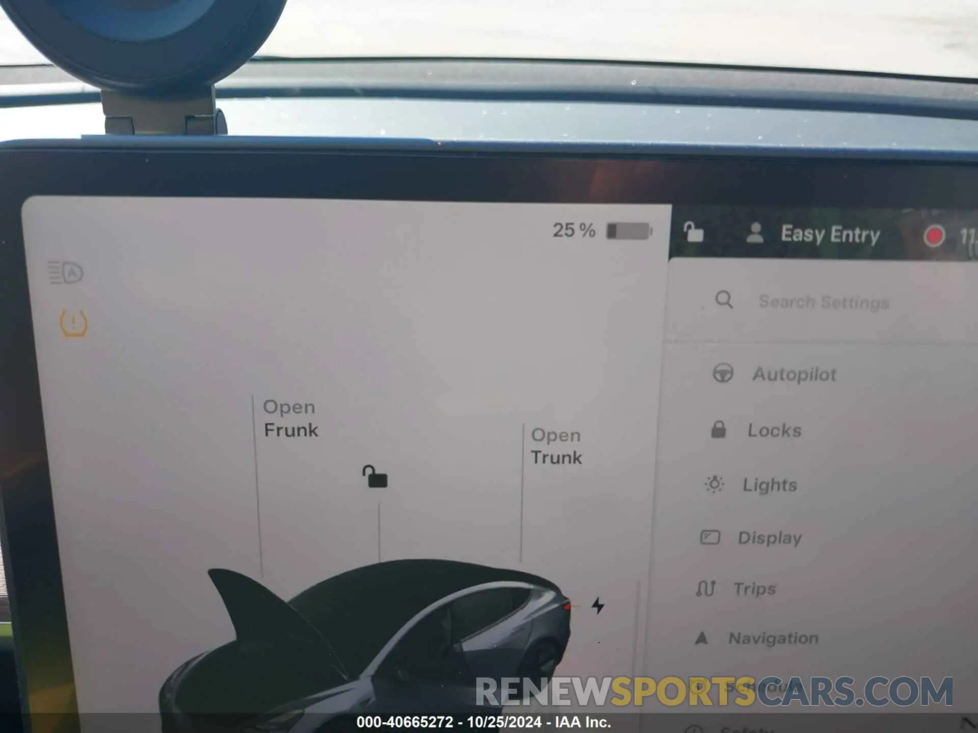 17 Photograph of a damaged car 5YJ3E1EA7PF680674 TESLA MODEL 3 2023