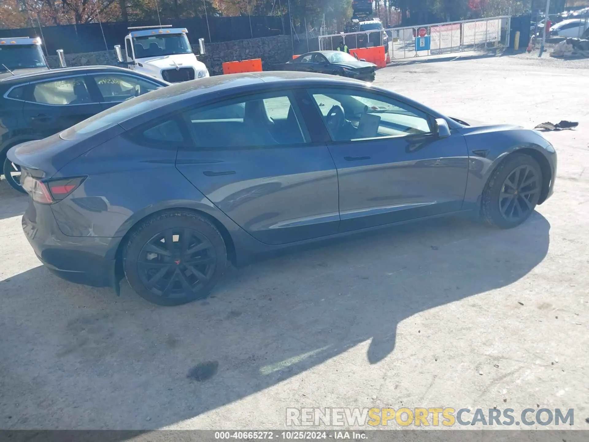 4 Photograph of a damaged car 5YJ3E1EA7PF680674 TESLA MODEL 3 2023