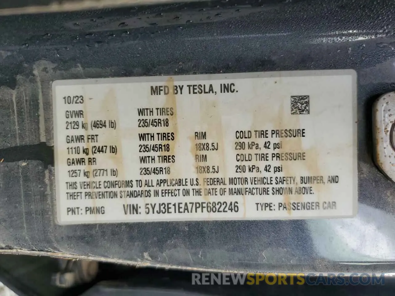 14 Photograph of a damaged car 5YJ3E1EA7PF682246 TESLA MODEL 3 2023