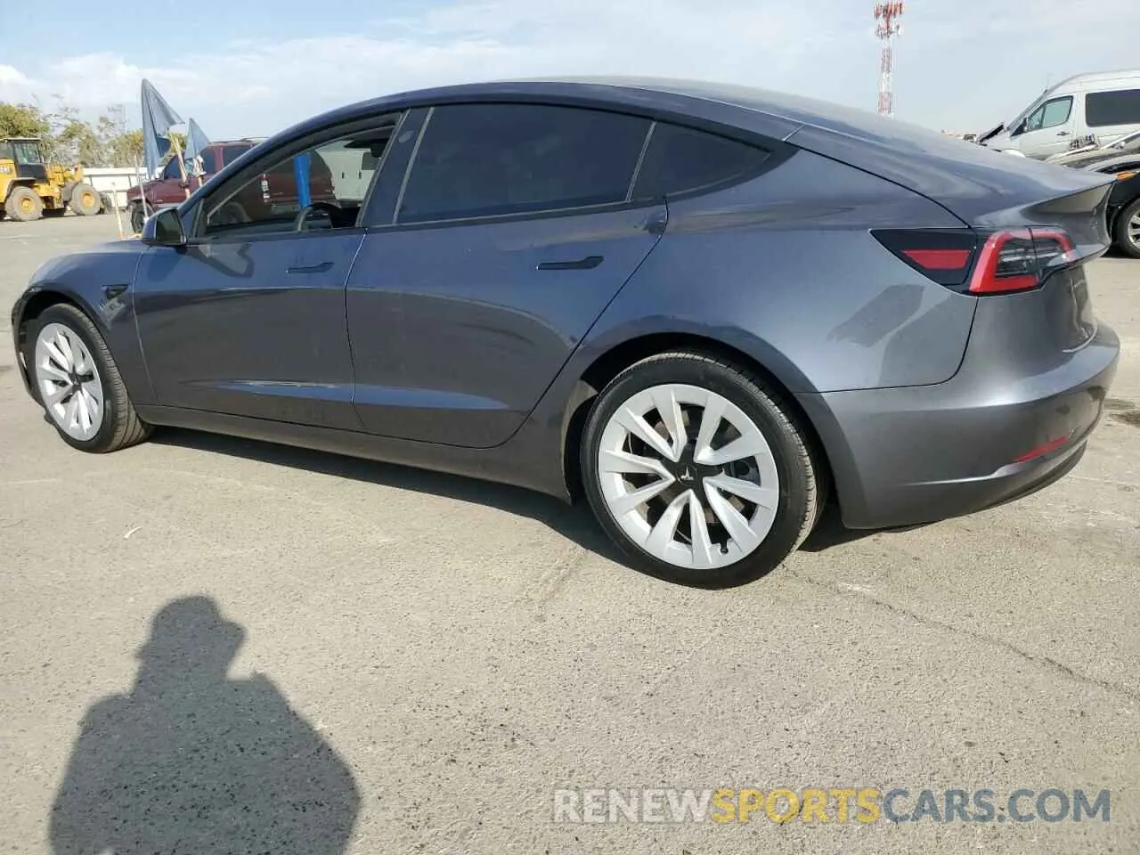 2 Photograph of a damaged car 5YJ3E1EA7PF692646 TESLA MODEL 3 2023