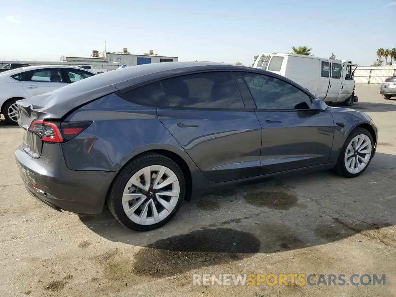 3 Photograph of a damaged car 5YJ3E1EA7PF692646 TESLA MODEL 3 2023