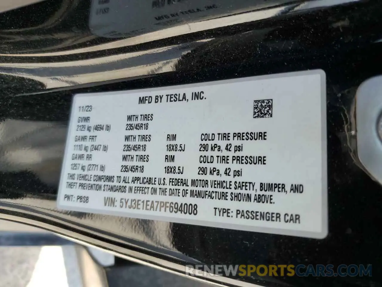 14 Photograph of a damaged car 5YJ3E1EA7PF694008 TESLA MODEL 3 2023
