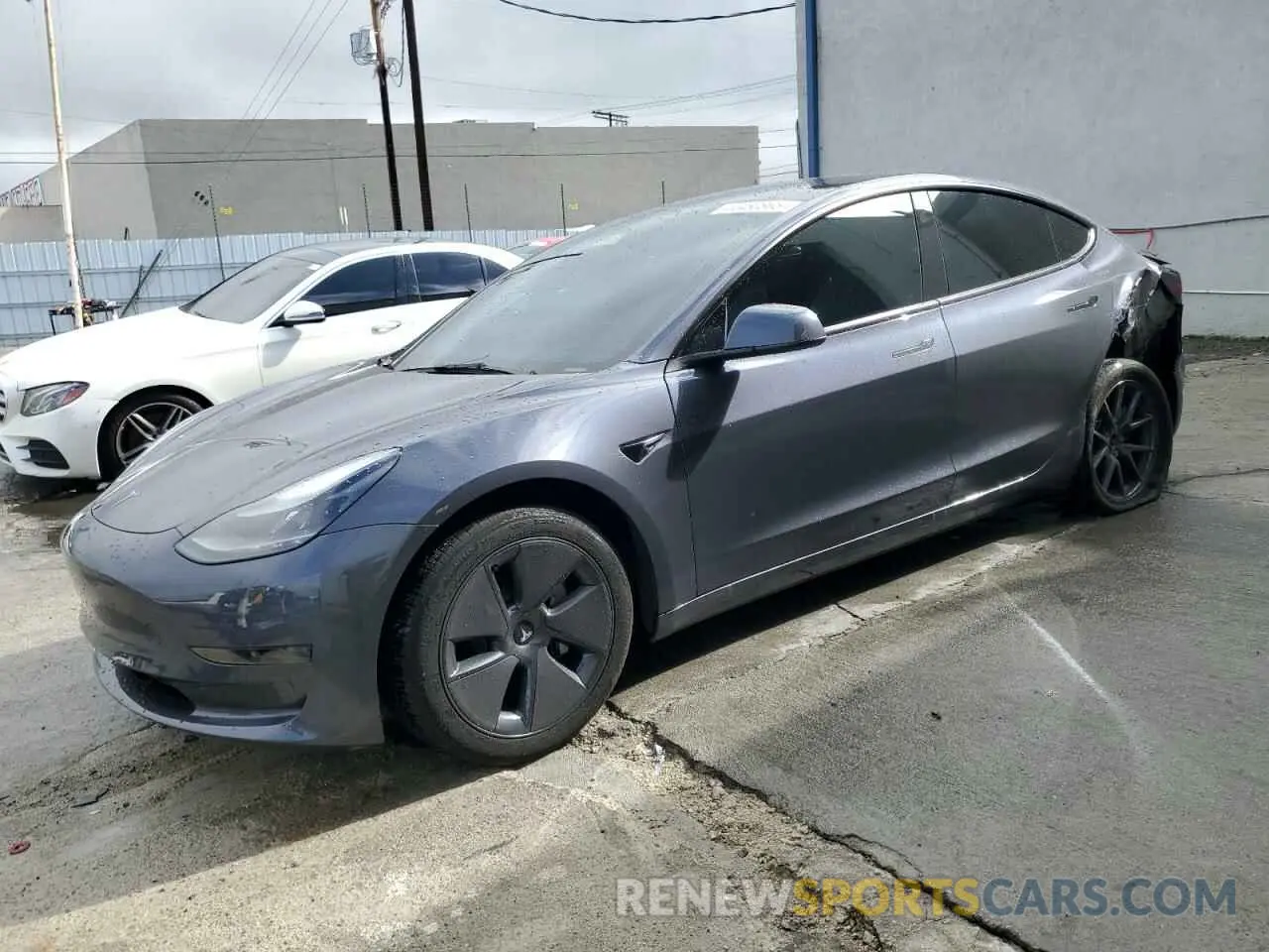 1 Photograph of a damaged car 5YJ3E1EA7PF695756 TESLA MODEL 3 2023