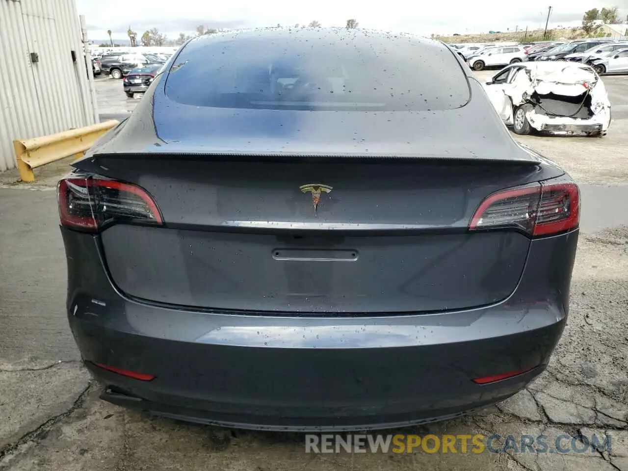 6 Photograph of a damaged car 5YJ3E1EA7PF695756 TESLA MODEL 3 2023