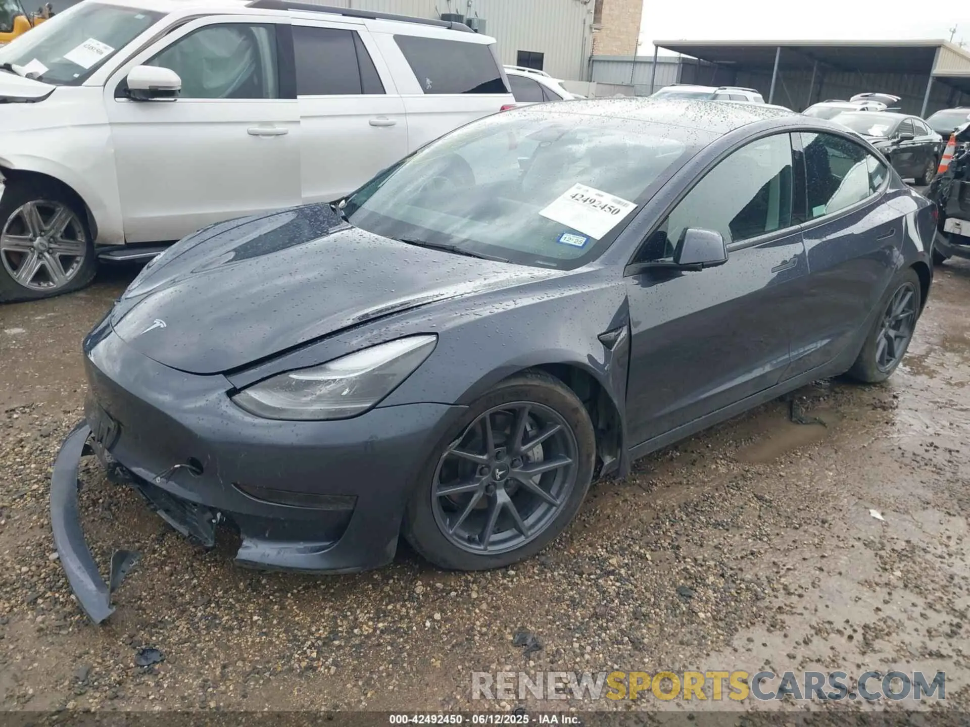 2 Photograph of a damaged car 5YJ3E1EA7PF701264 TESLA MODEL 3 2023