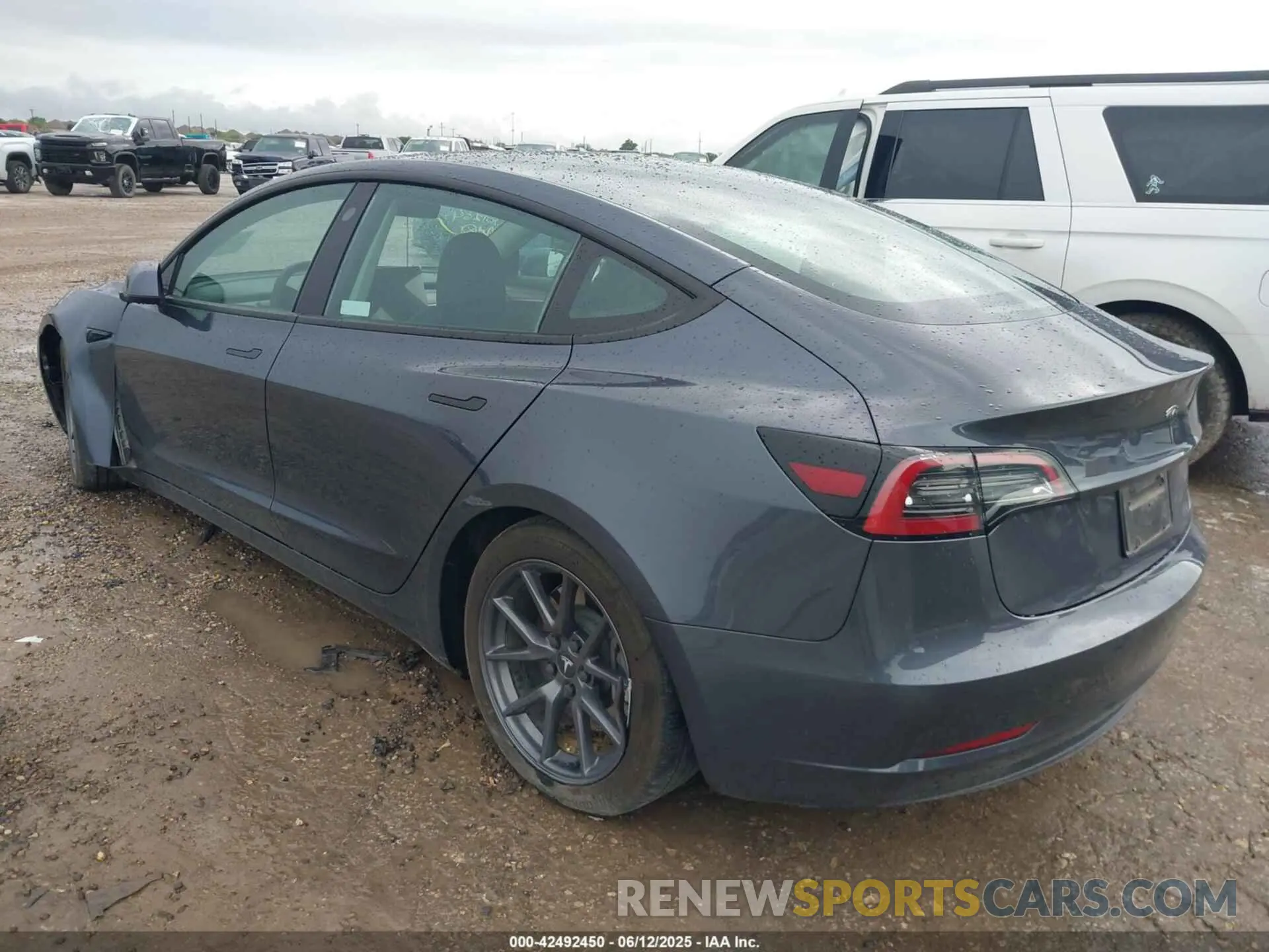 3 Photograph of a damaged car 5YJ3E1EA7PF701264 TESLA MODEL 3 2023