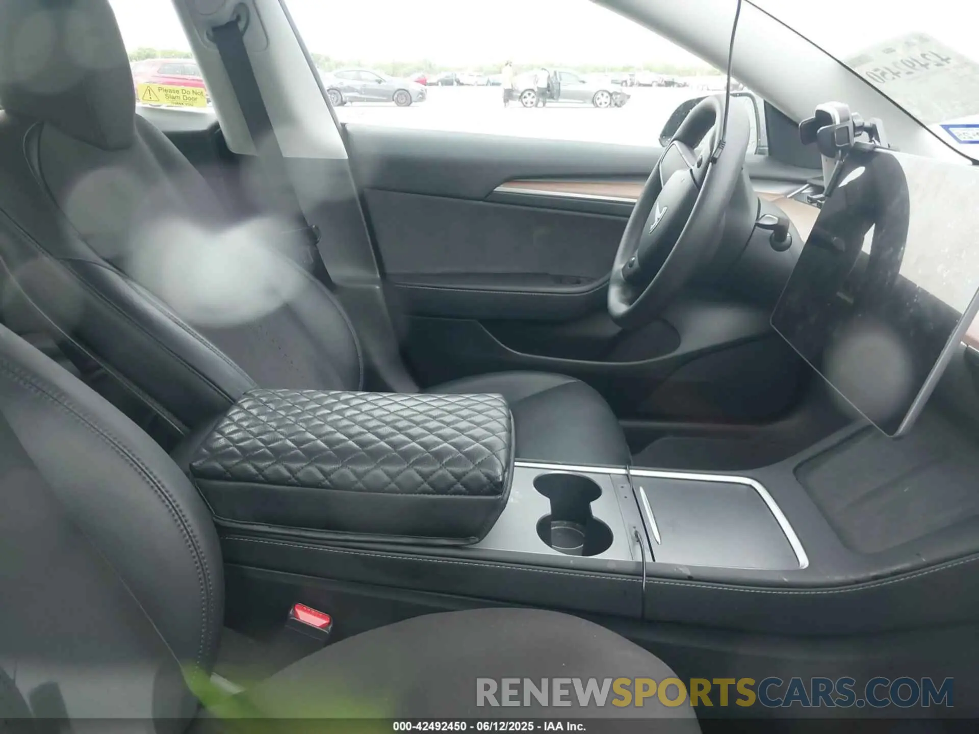 5 Photograph of a damaged car 5YJ3E1EA7PF701264 TESLA MODEL 3 2023