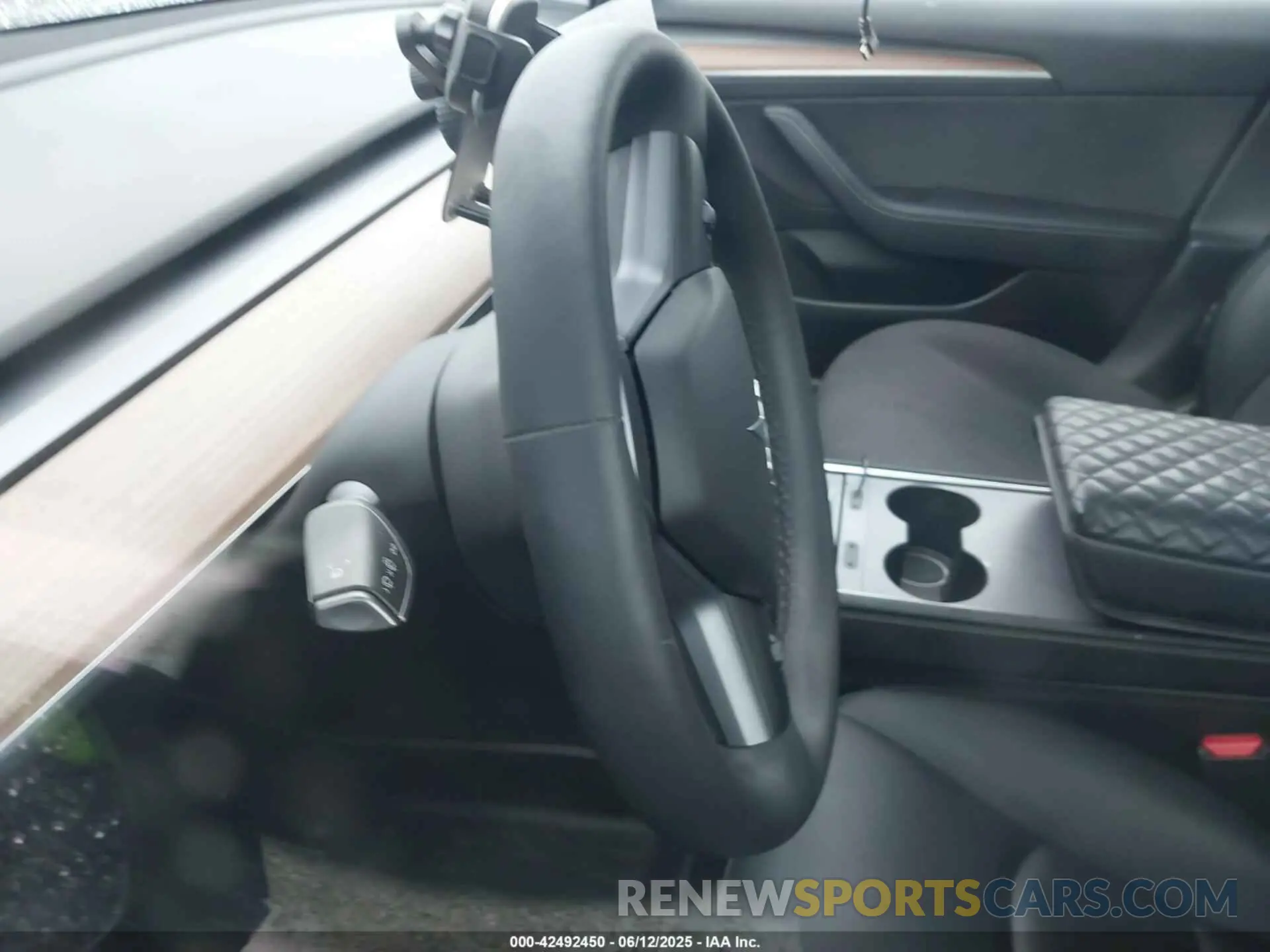 7 Photograph of a damaged car 5YJ3E1EA7PF701264 TESLA MODEL 3 2023