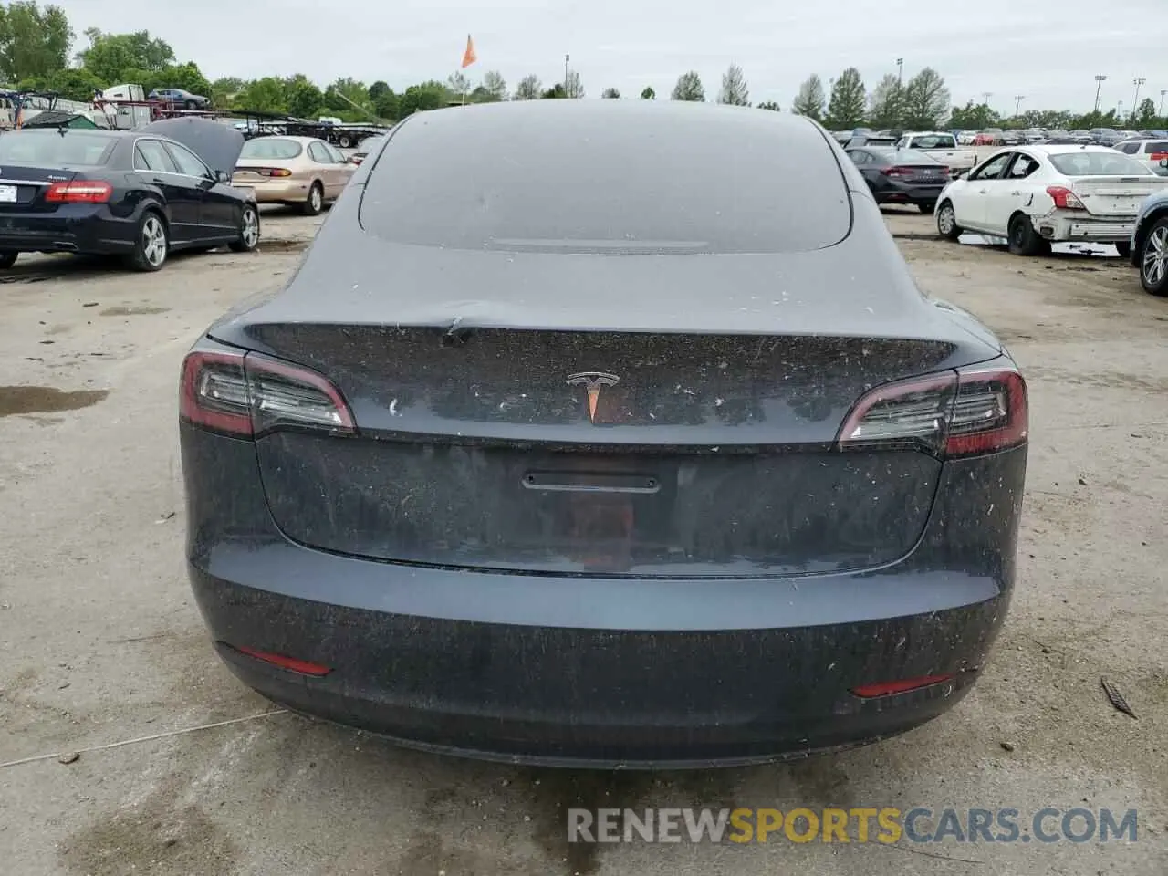 6 Photograph of a damaged car 5YJ3E1EA8PF382697 TESLA MODEL 3 2023
