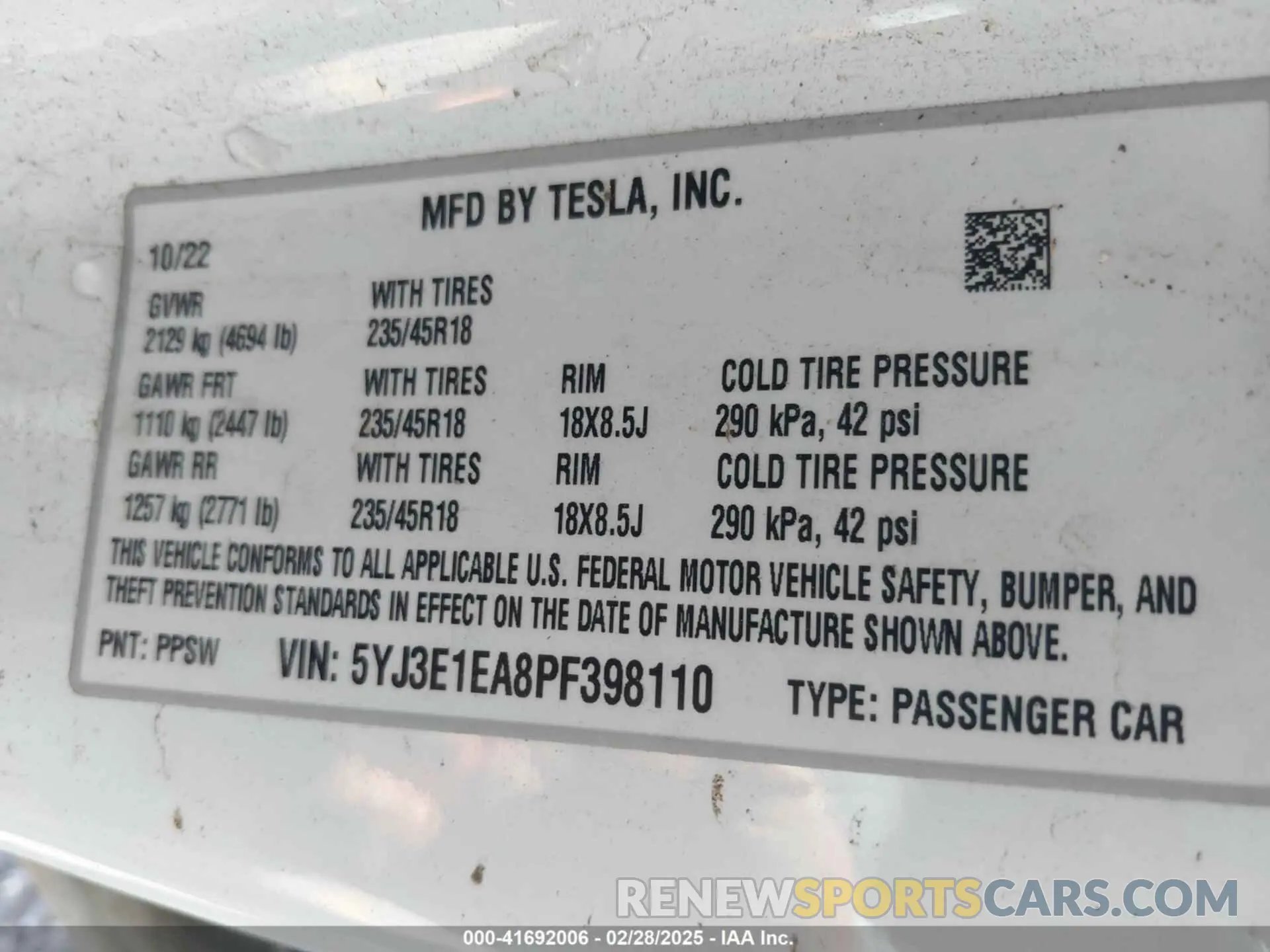 9 Photograph of a damaged car 5YJ3E1EA8PF398110 TESLA MODEL 3 2023