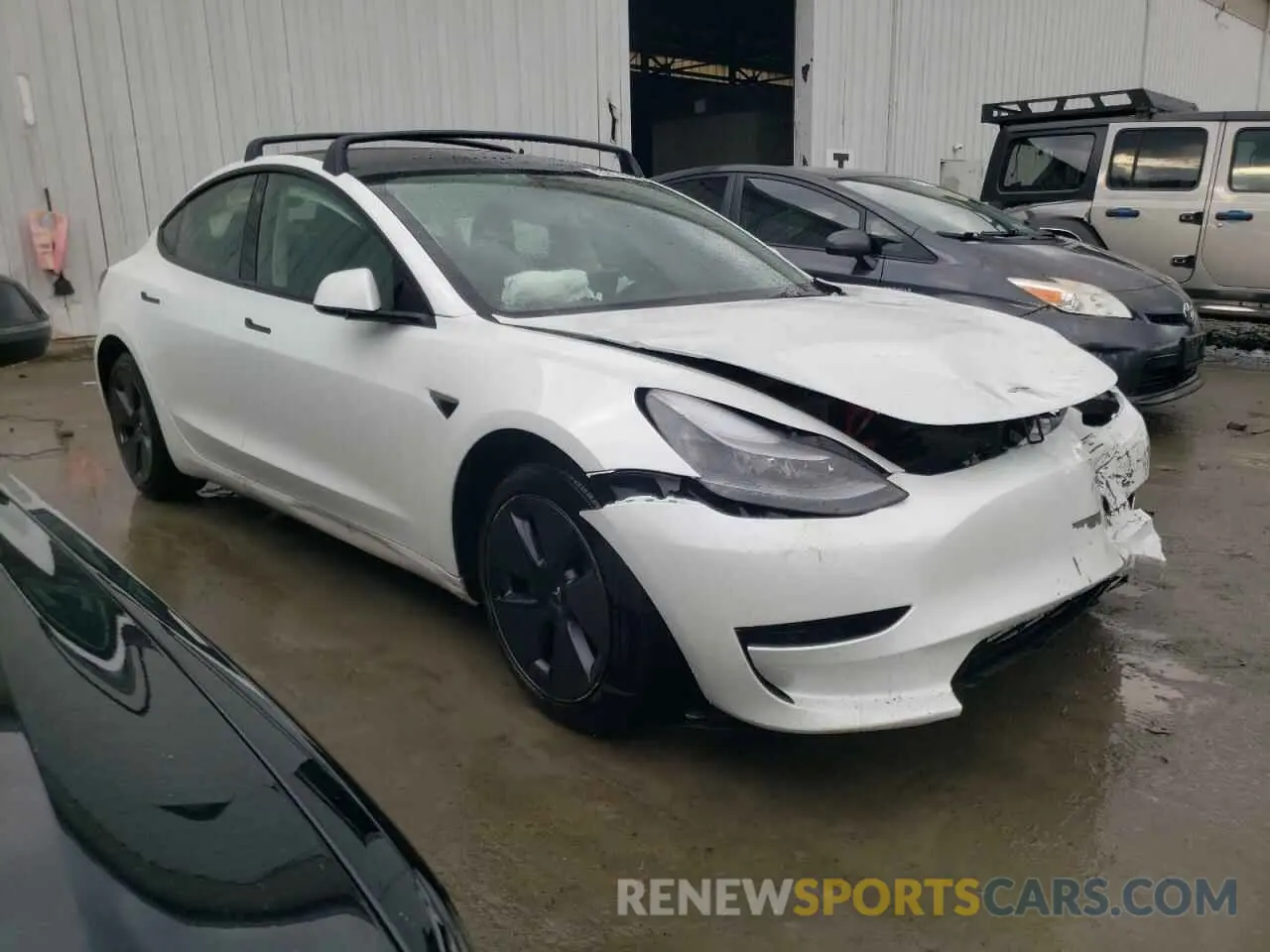 4 Photograph of a damaged car 5YJ3E1EA8PF401149 TESLA MODEL 3 2023