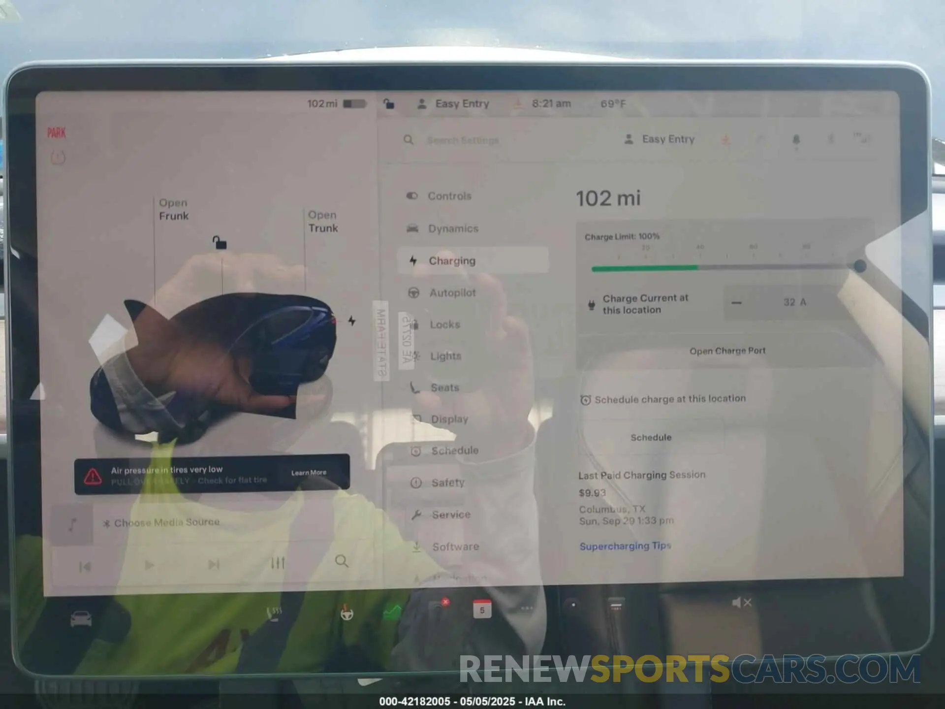 16 Photograph of a damaged car 5YJ3E1EA8PF404553 TESLA MODEL 3 2023