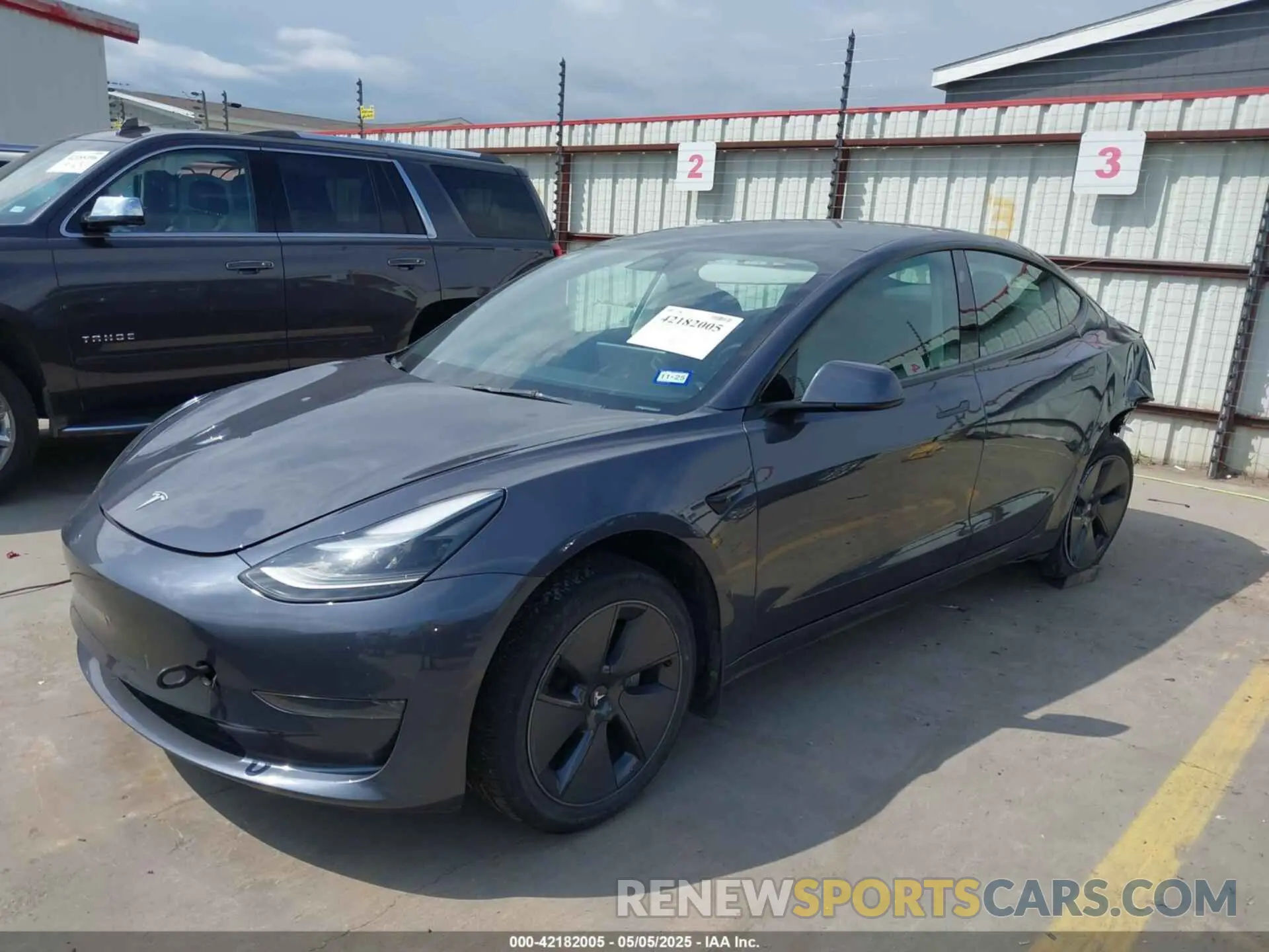 2 Photograph of a damaged car 5YJ3E1EA8PF404553 TESLA MODEL 3 2023