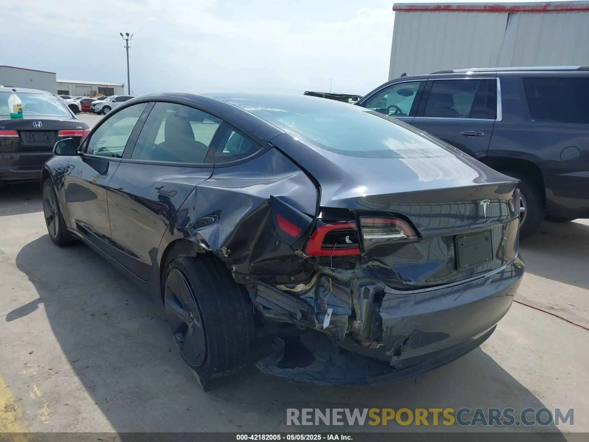 3 Photograph of a damaged car 5YJ3E1EA8PF404553 TESLA MODEL 3 2023