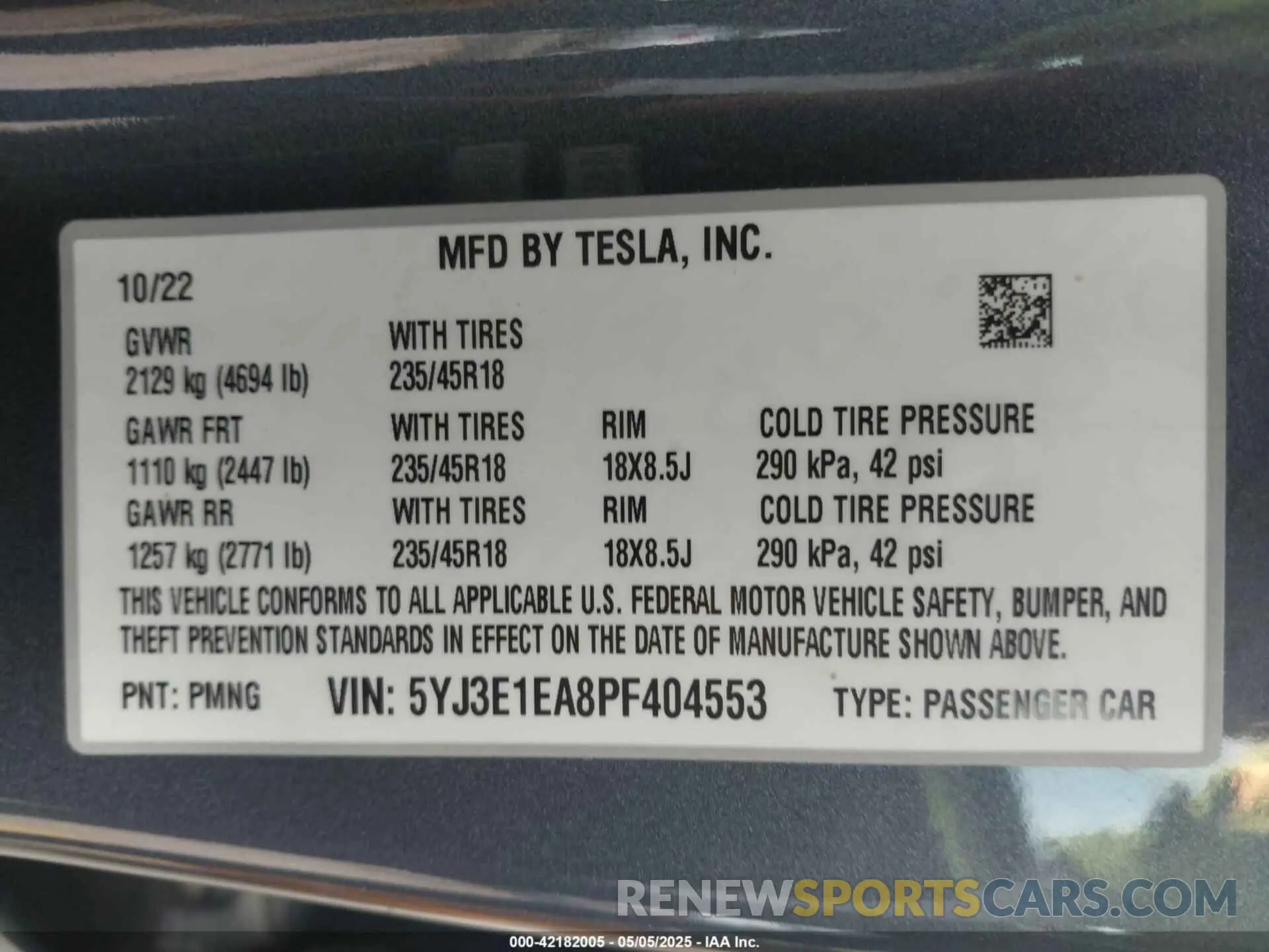 9 Photograph of a damaged car 5YJ3E1EA8PF404553 TESLA MODEL 3 2023