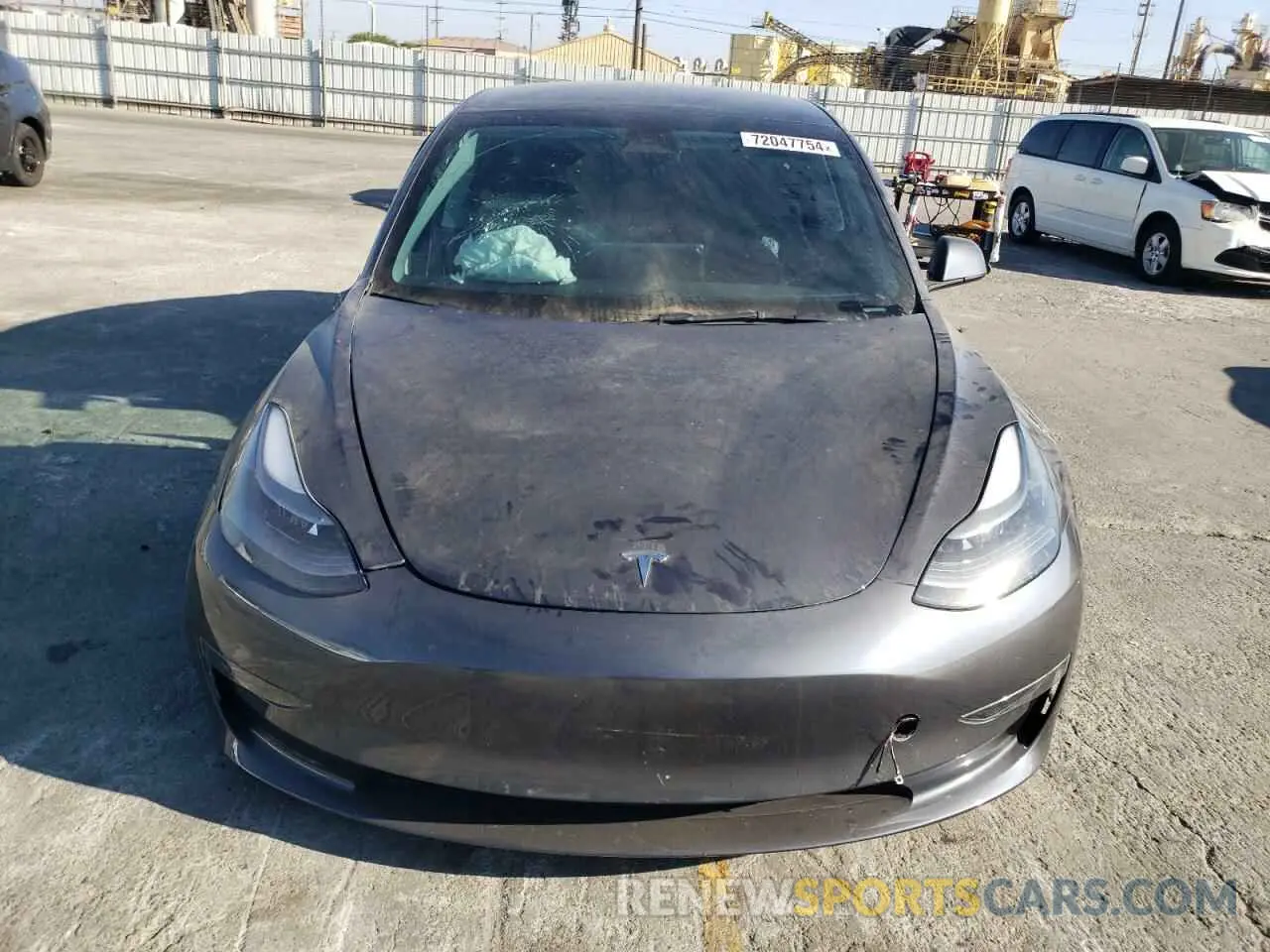 5 Photograph of a damaged car 5YJ3E1EA8PF411034 TESLA MODEL 3 2023