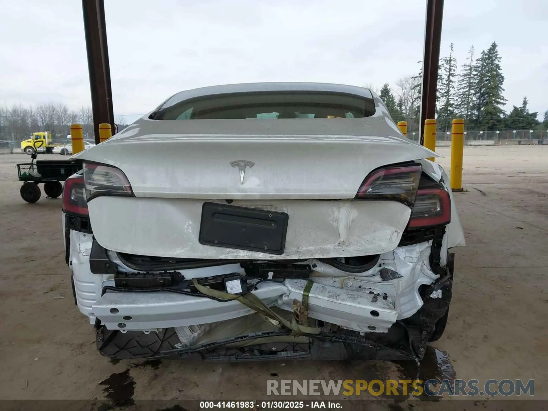 15 Photograph of a damaged car 5YJ3E1EA8PF412166 TESLA MODEL 3 2023
