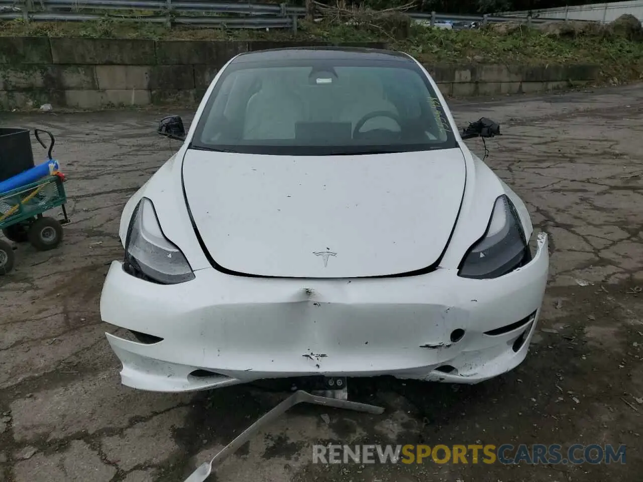 5 Photograph of a damaged car 5YJ3E1EA8PF414998 TESLA MODEL 3 2023