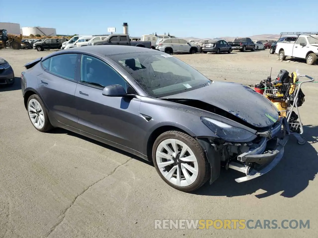 4 Photograph of a damaged car 5YJ3E1EA8PF422633 TESLA MODEL 3 2023