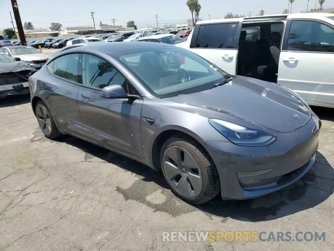 4 Photograph of a damaged car 5YJ3E1EA8PF431008 TESLA MODEL 3 2023