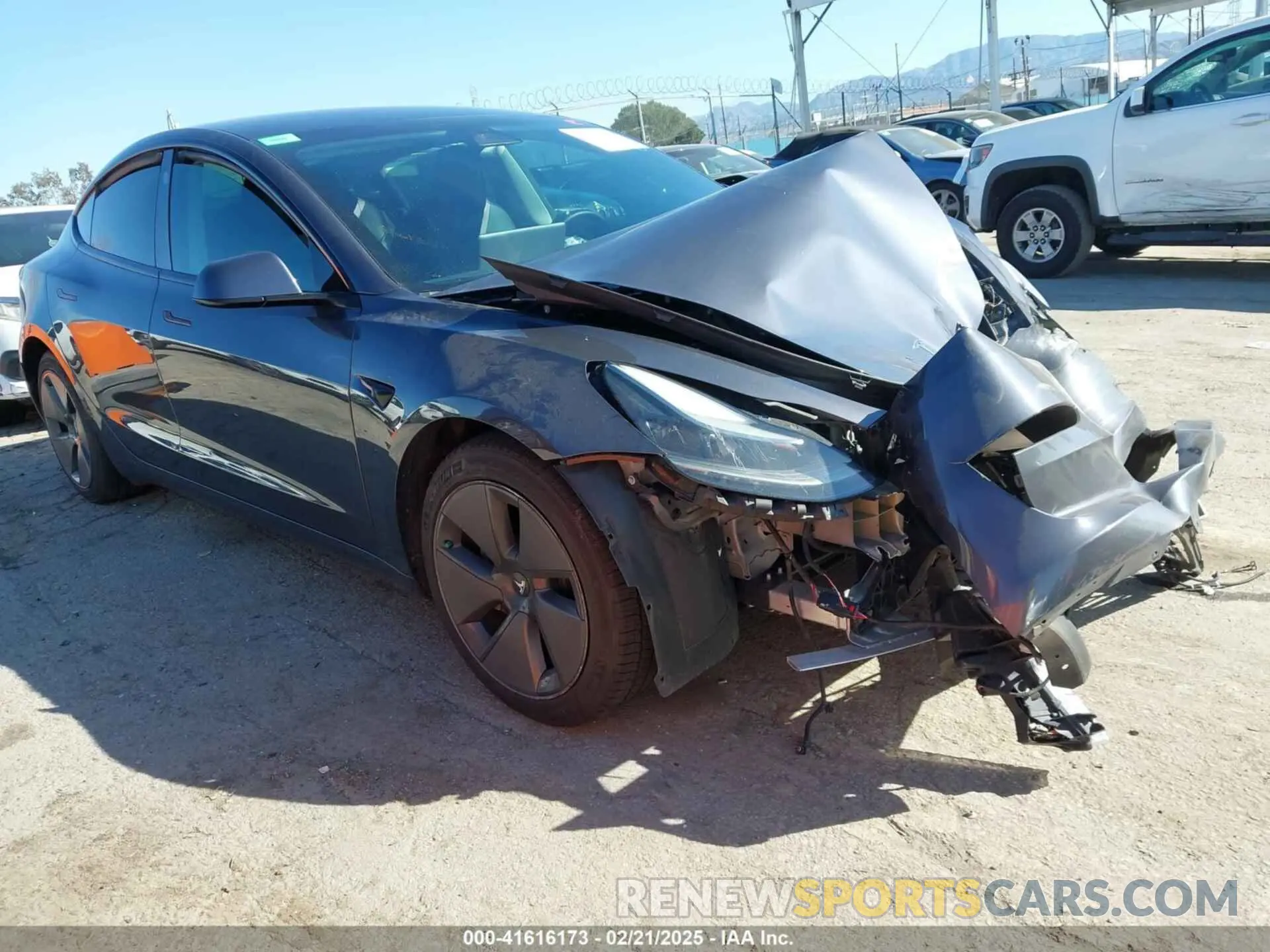 1 Photograph of a damaged car 5YJ3E1EA8PF431977 TESLA MODEL 3 2023