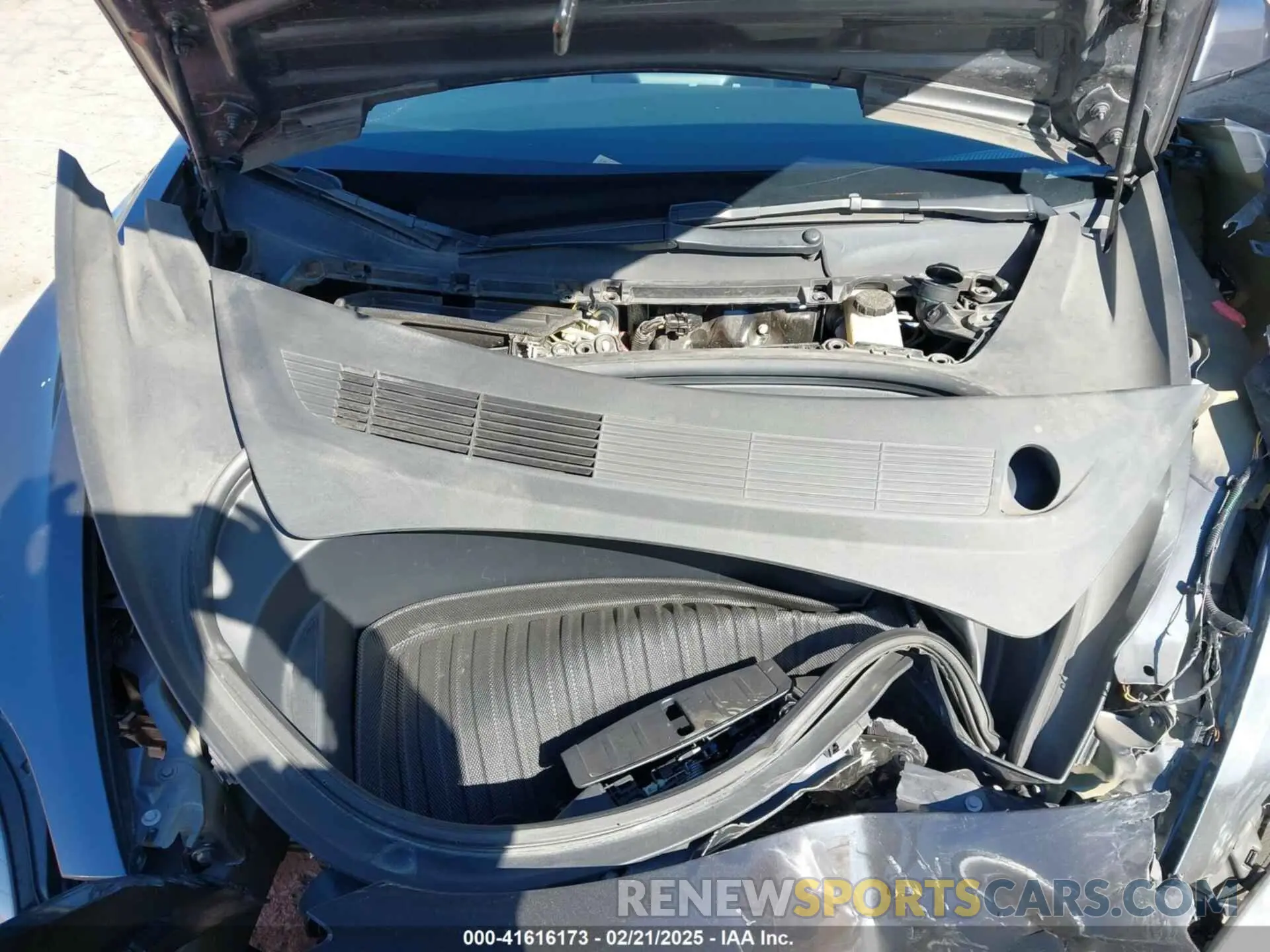 10 Photograph of a damaged car 5YJ3E1EA8PF431977 TESLA MODEL 3 2023