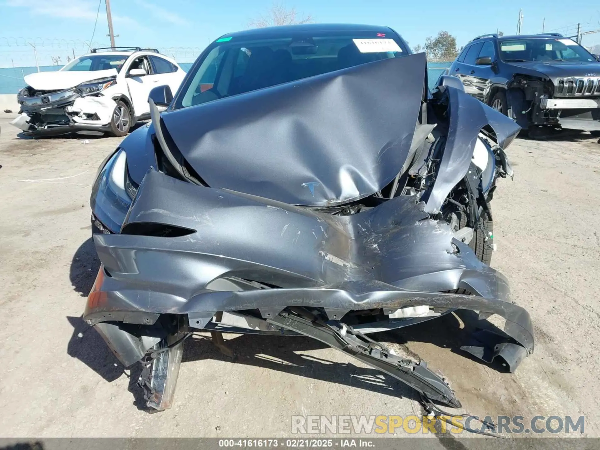 11 Photograph of a damaged car 5YJ3E1EA8PF431977 TESLA MODEL 3 2023