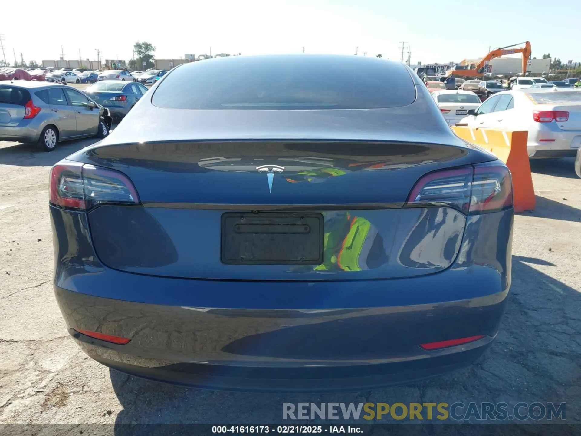 15 Photograph of a damaged car 5YJ3E1EA8PF431977 TESLA MODEL 3 2023