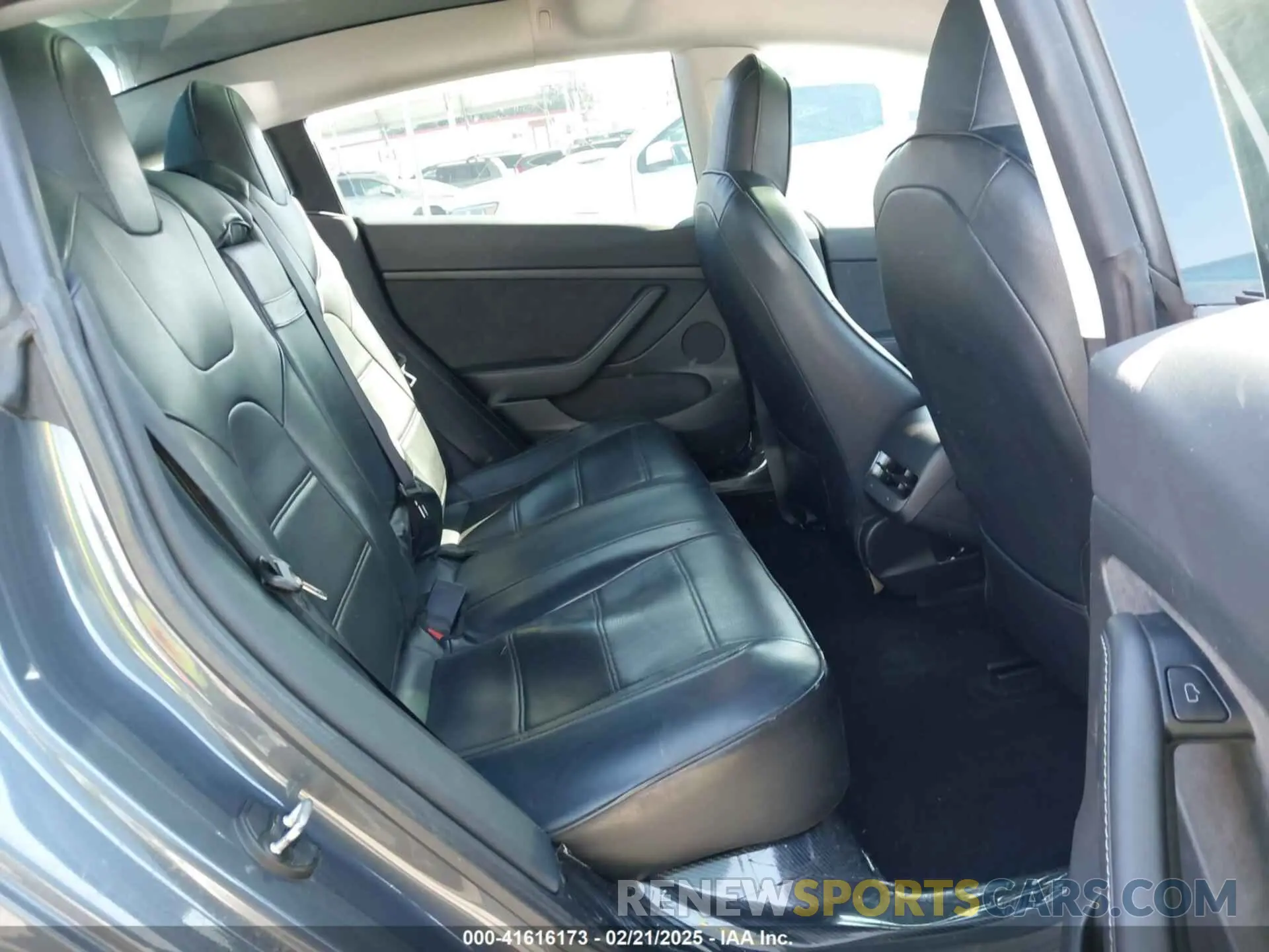 8 Photograph of a damaged car 5YJ3E1EA8PF431977 TESLA MODEL 3 2023