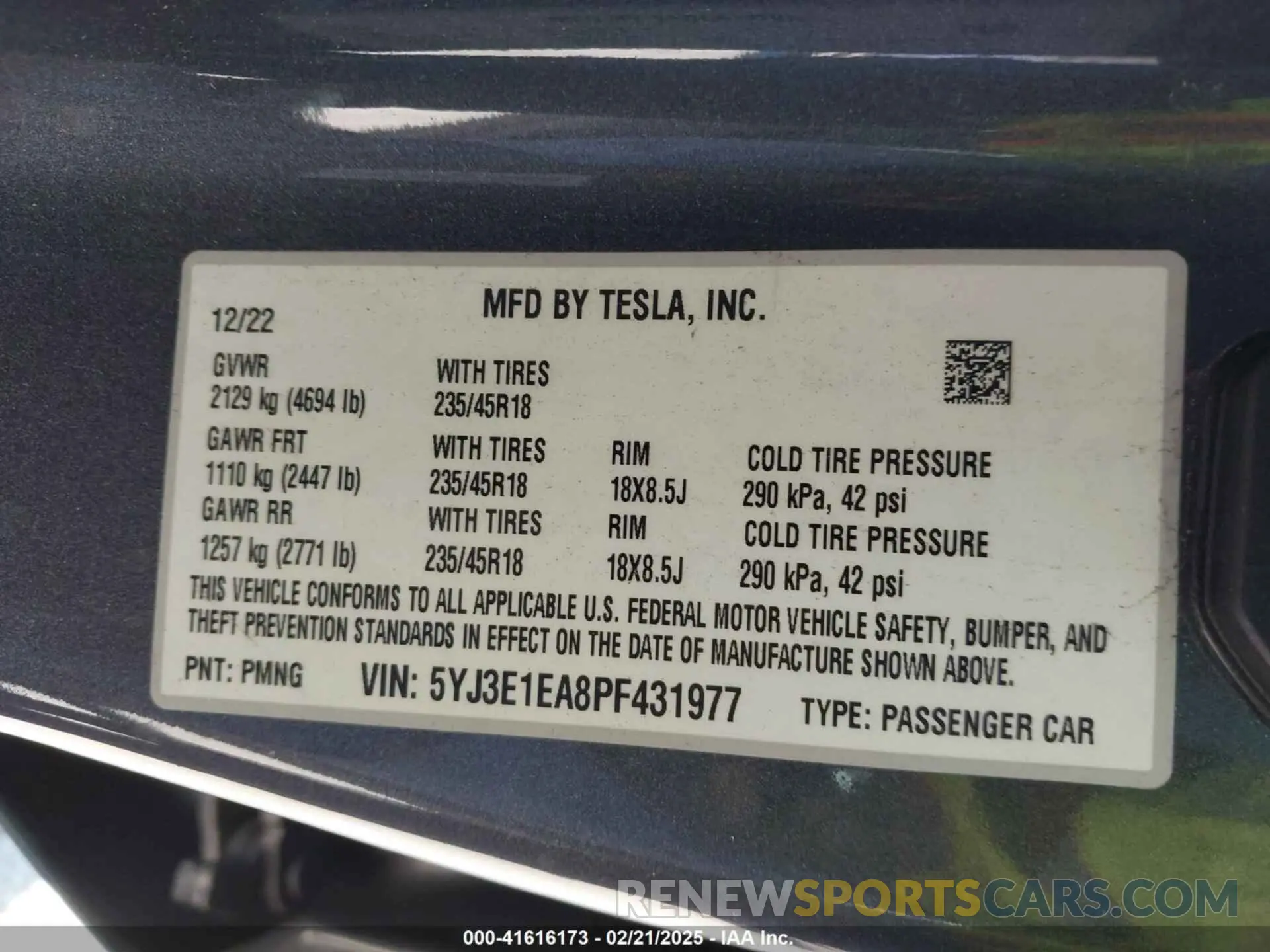 9 Photograph of a damaged car 5YJ3E1EA8PF431977 TESLA MODEL 3 2023