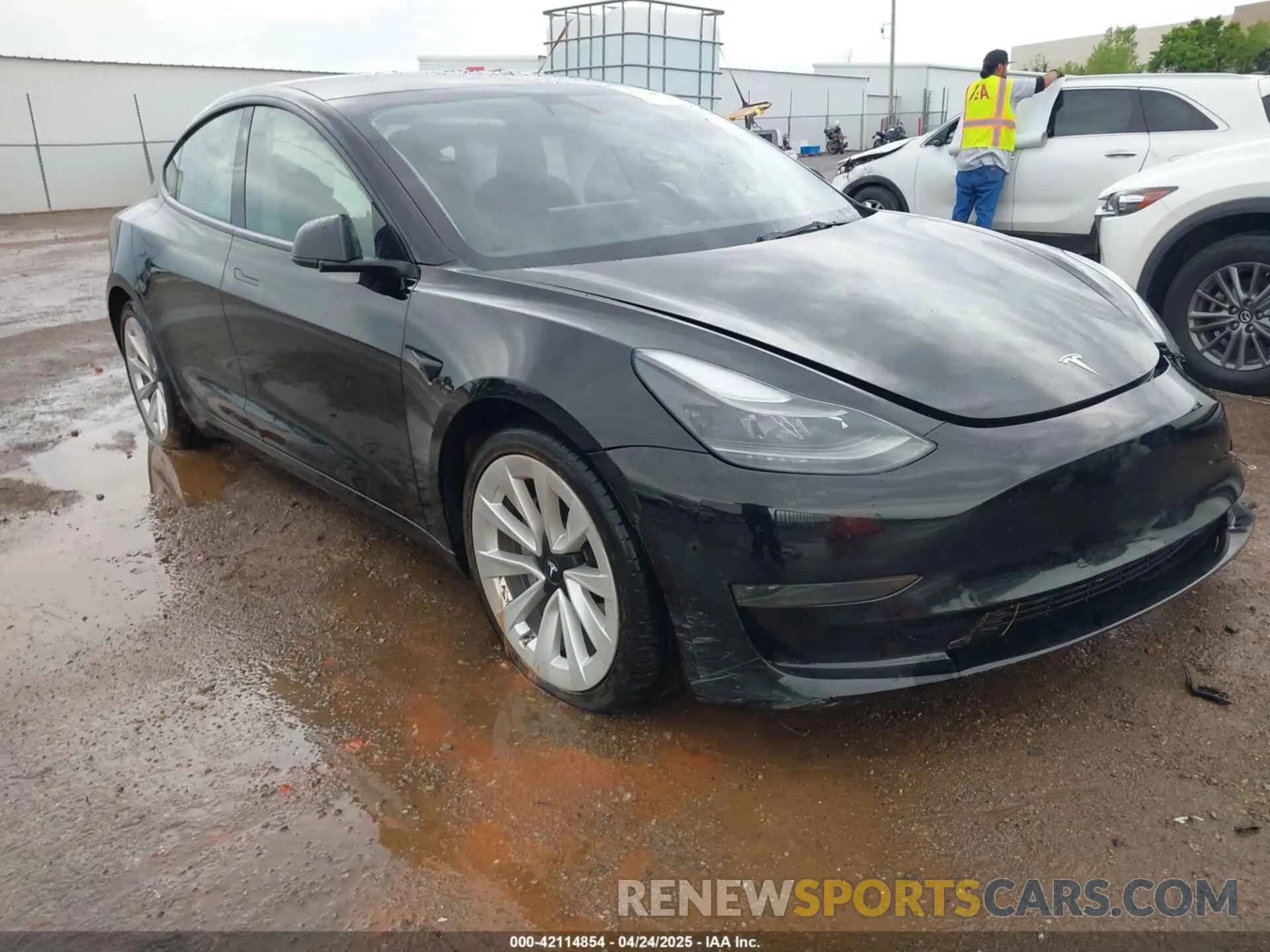 1 Photograph of a damaged car 5YJ3E1EA8PF435365 TESLA MODEL 3 2023