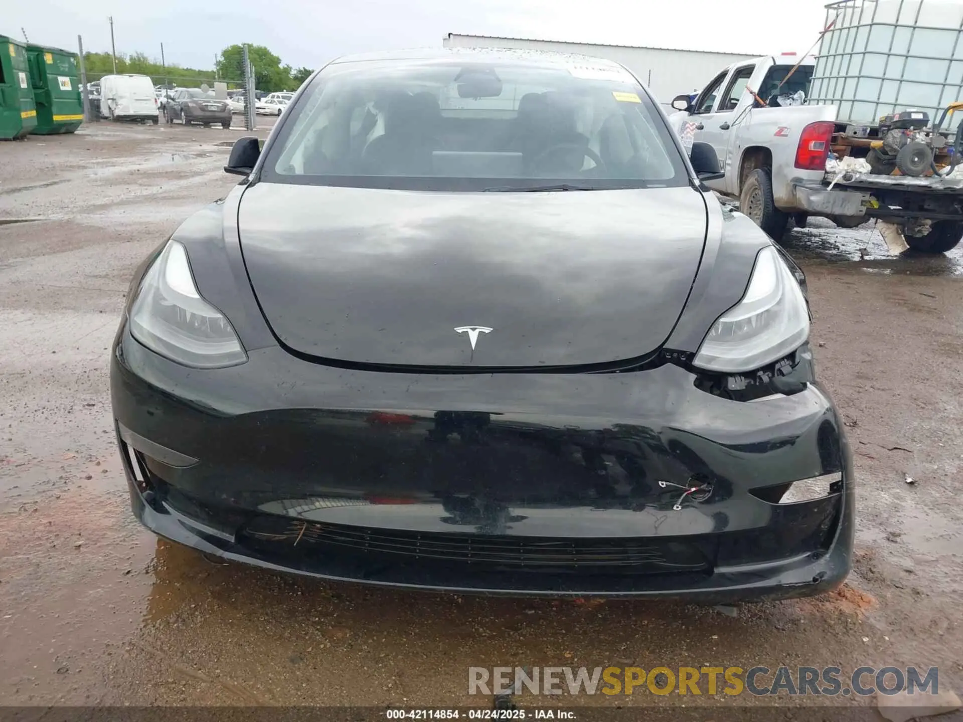 12 Photograph of a damaged car 5YJ3E1EA8PF435365 TESLA MODEL 3 2023