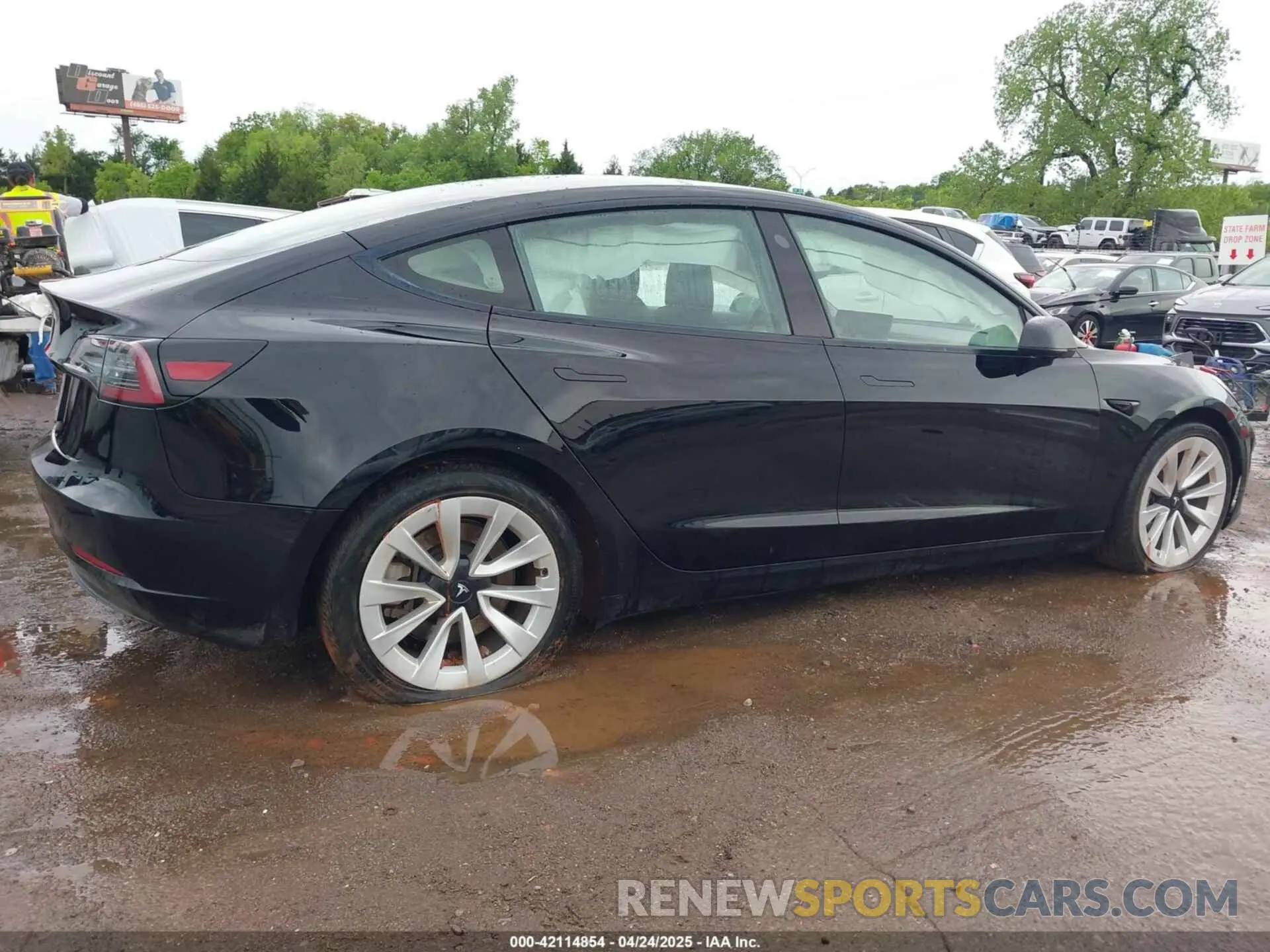 13 Photograph of a damaged car 5YJ3E1EA8PF435365 TESLA MODEL 3 2023