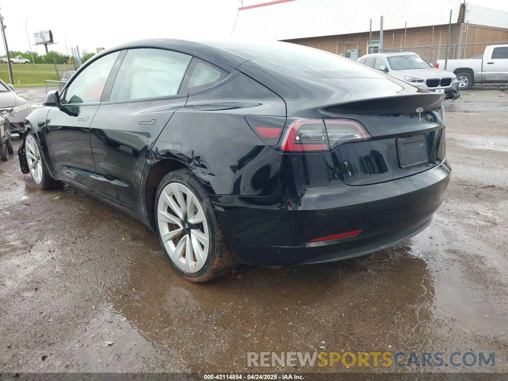3 Photograph of a damaged car 5YJ3E1EA8PF435365 TESLA MODEL 3 2023