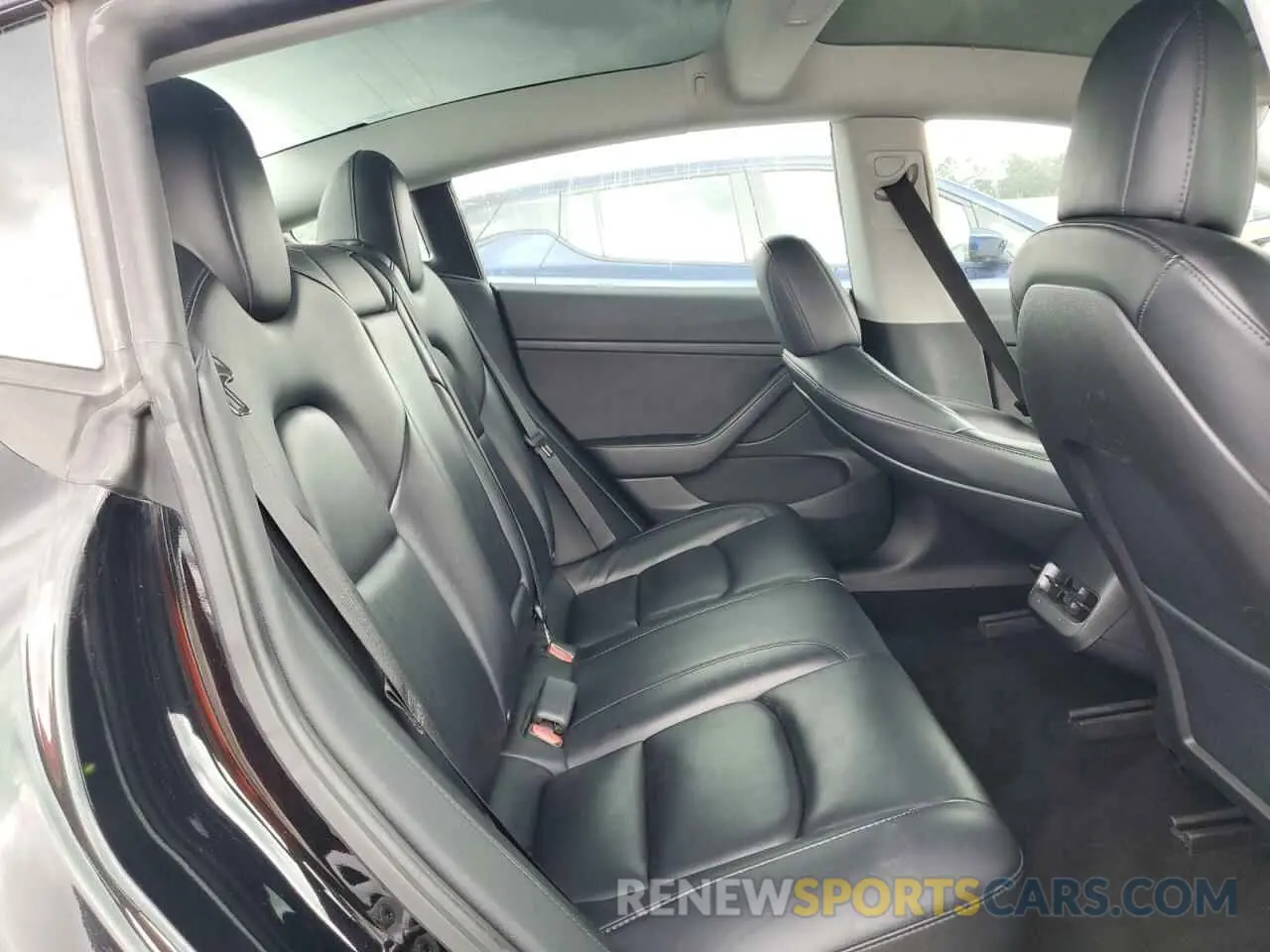 10 Photograph of a damaged car 5YJ3E1EA8PF436452 TESLA MODEL 3 2023