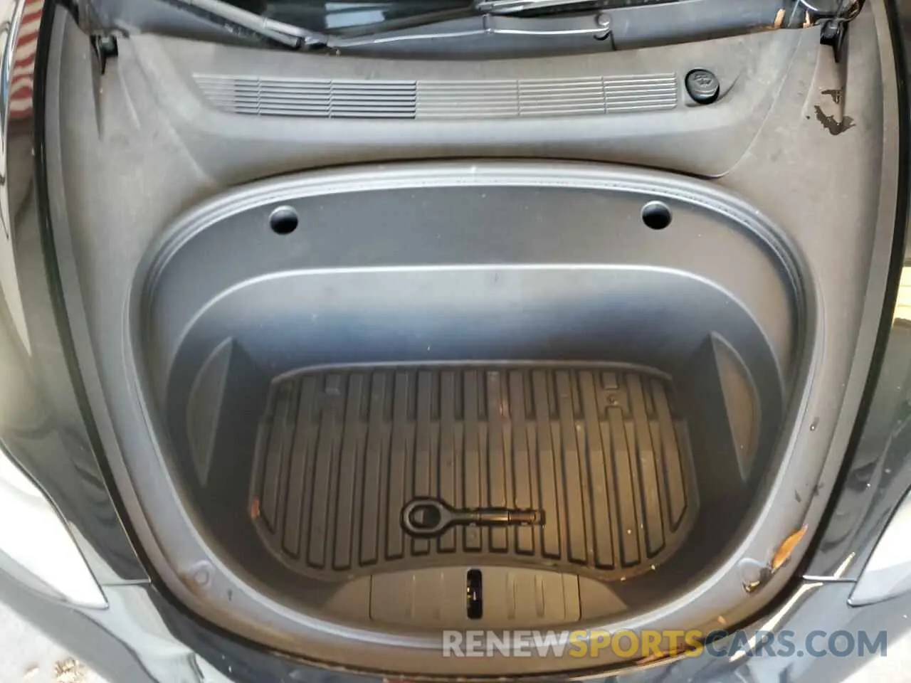 11 Photograph of a damaged car 5YJ3E1EA8PF450755 TESLA MODEL 3 2023